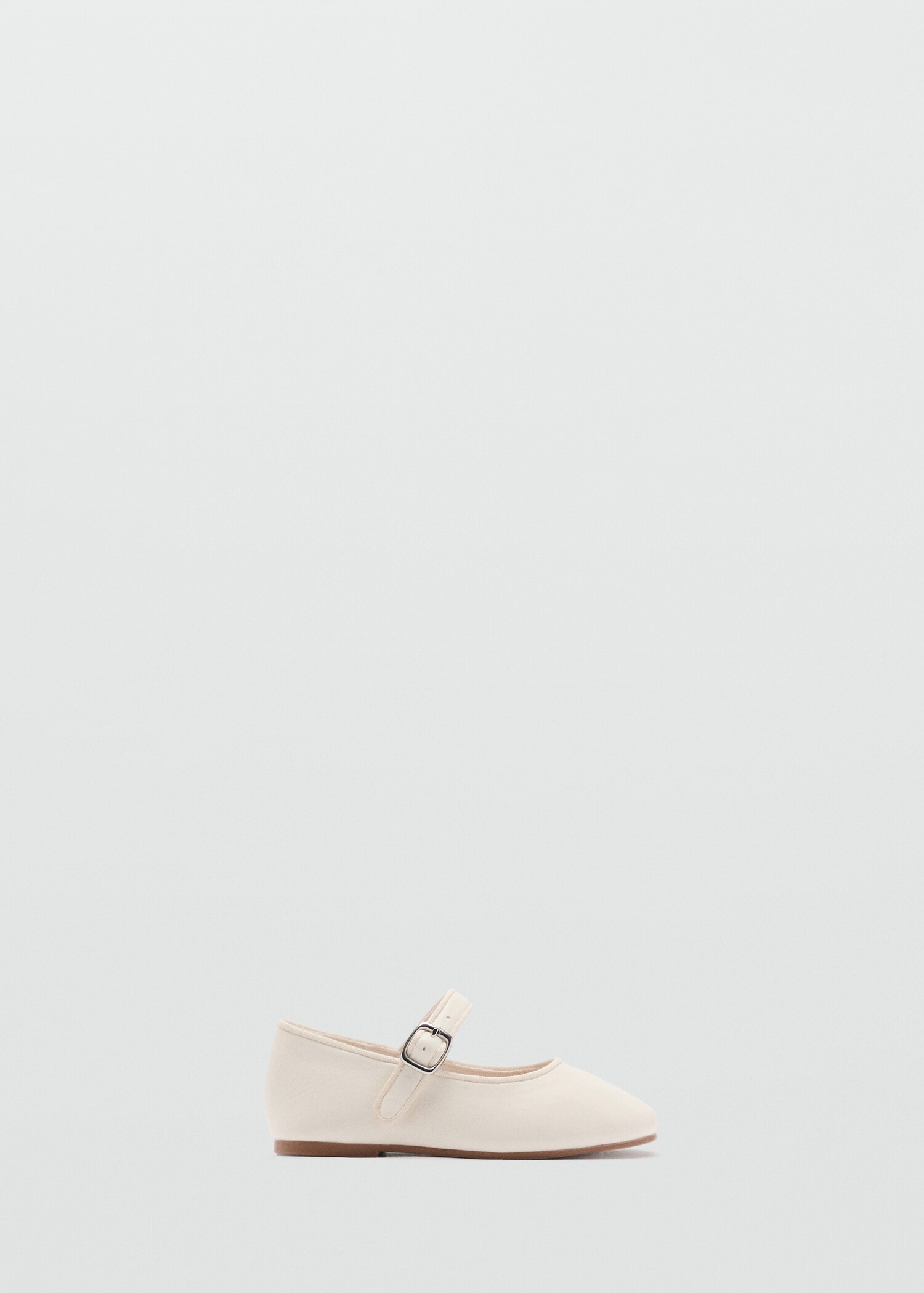 Ballet flats with buckle - Article without model
