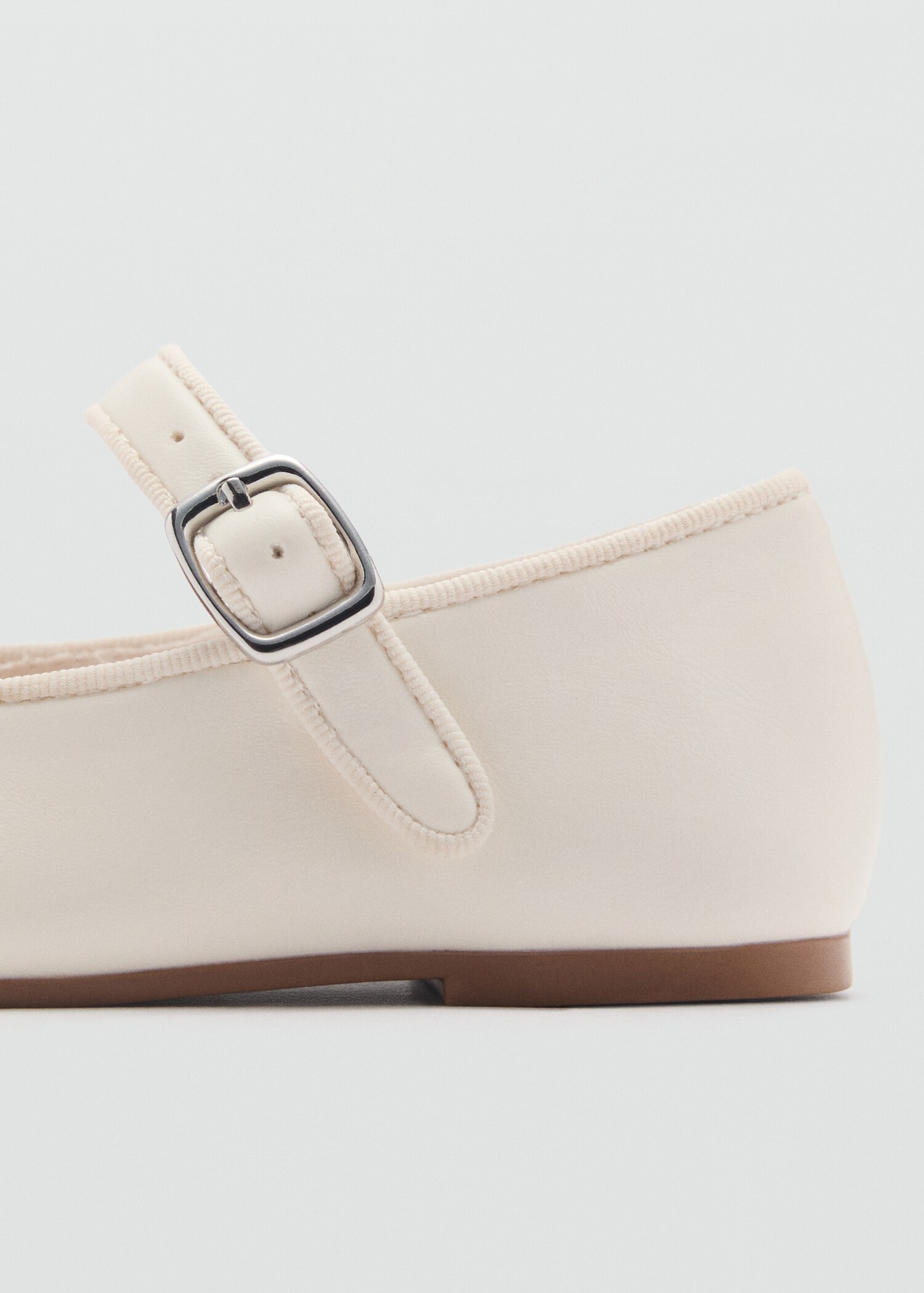 Ballet flats with buckle - Details of the article 2