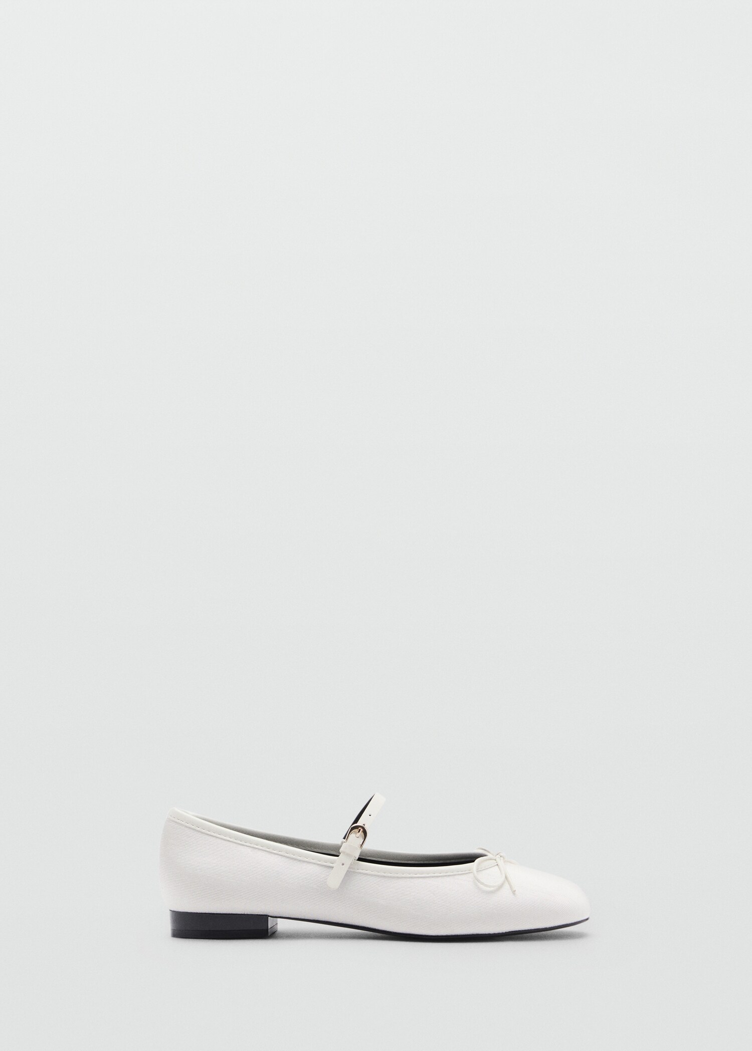 Ballerinas with strip and bow detail - Article without model
