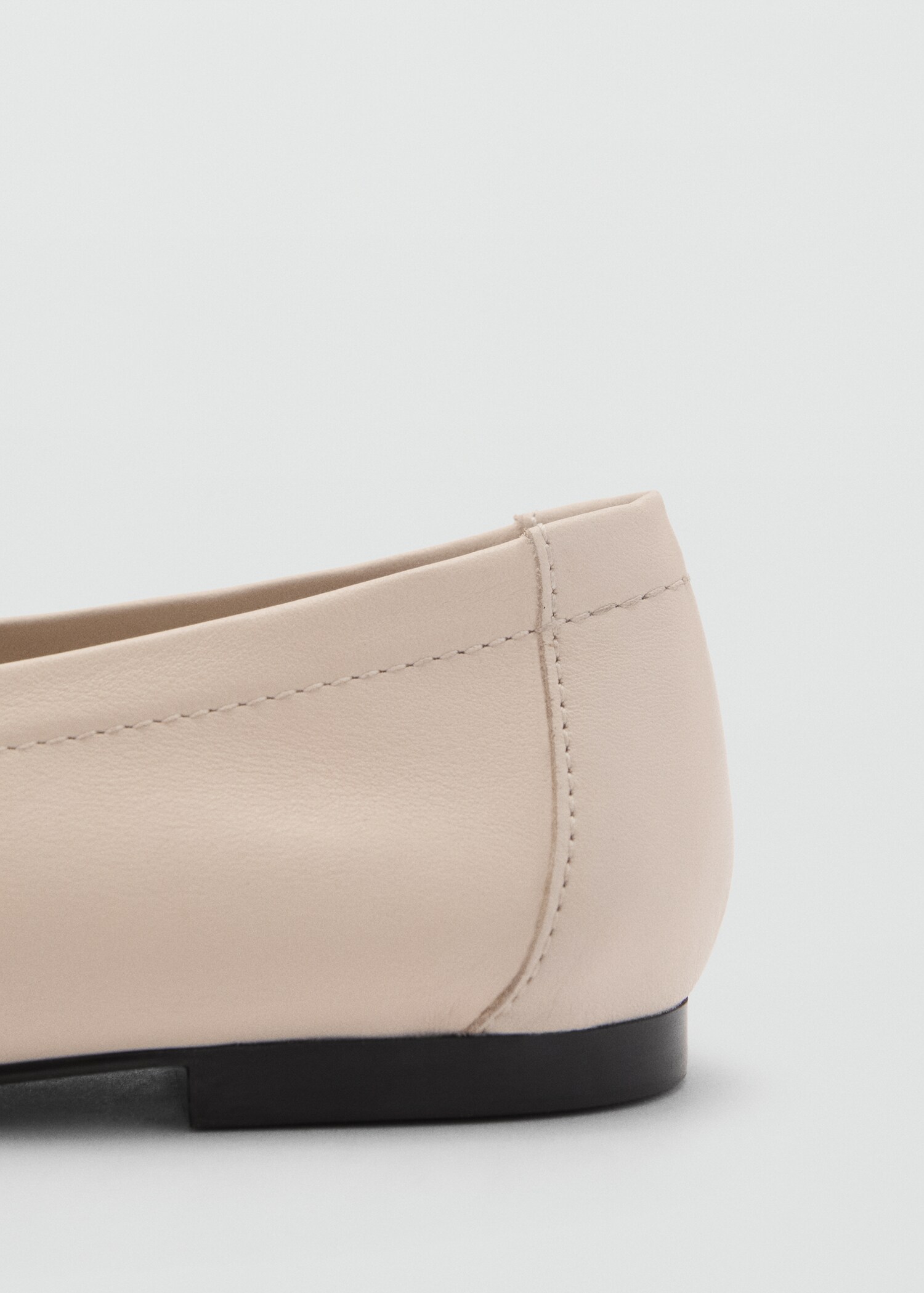 Buckle leather moccasins - Details of the article 1