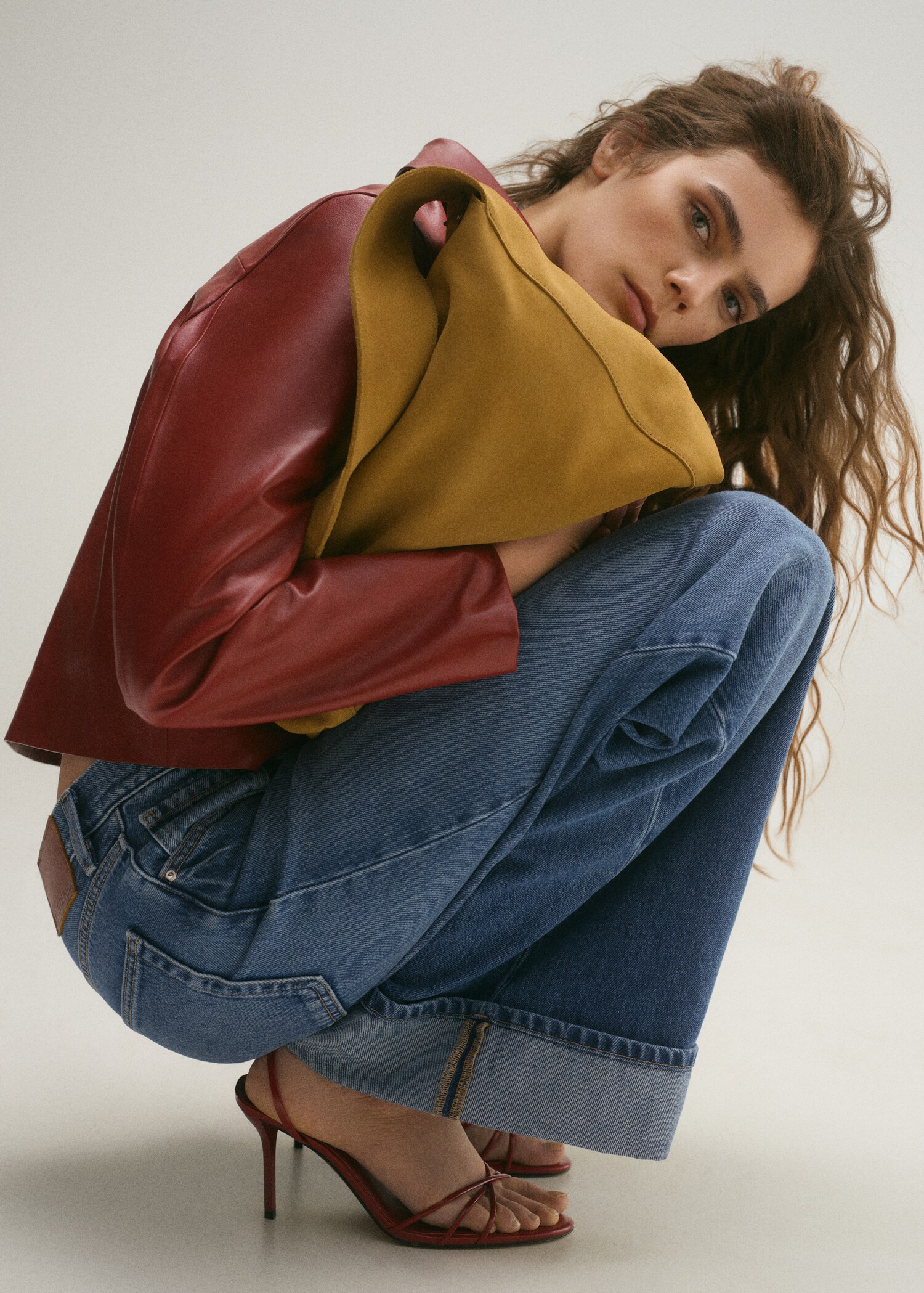 Wideleg jeans met omgeslagen broekspijpen - Detail van het artikel 2