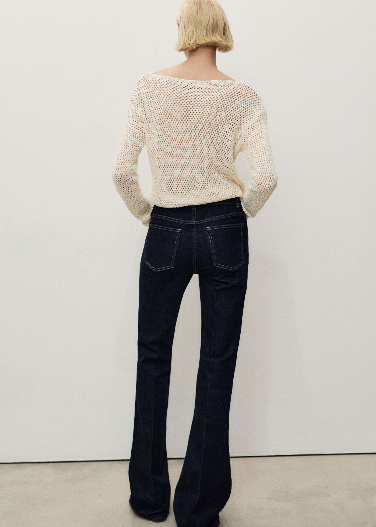 Violeta mid-rise rinse-washed flared jeans - Reverse of the article