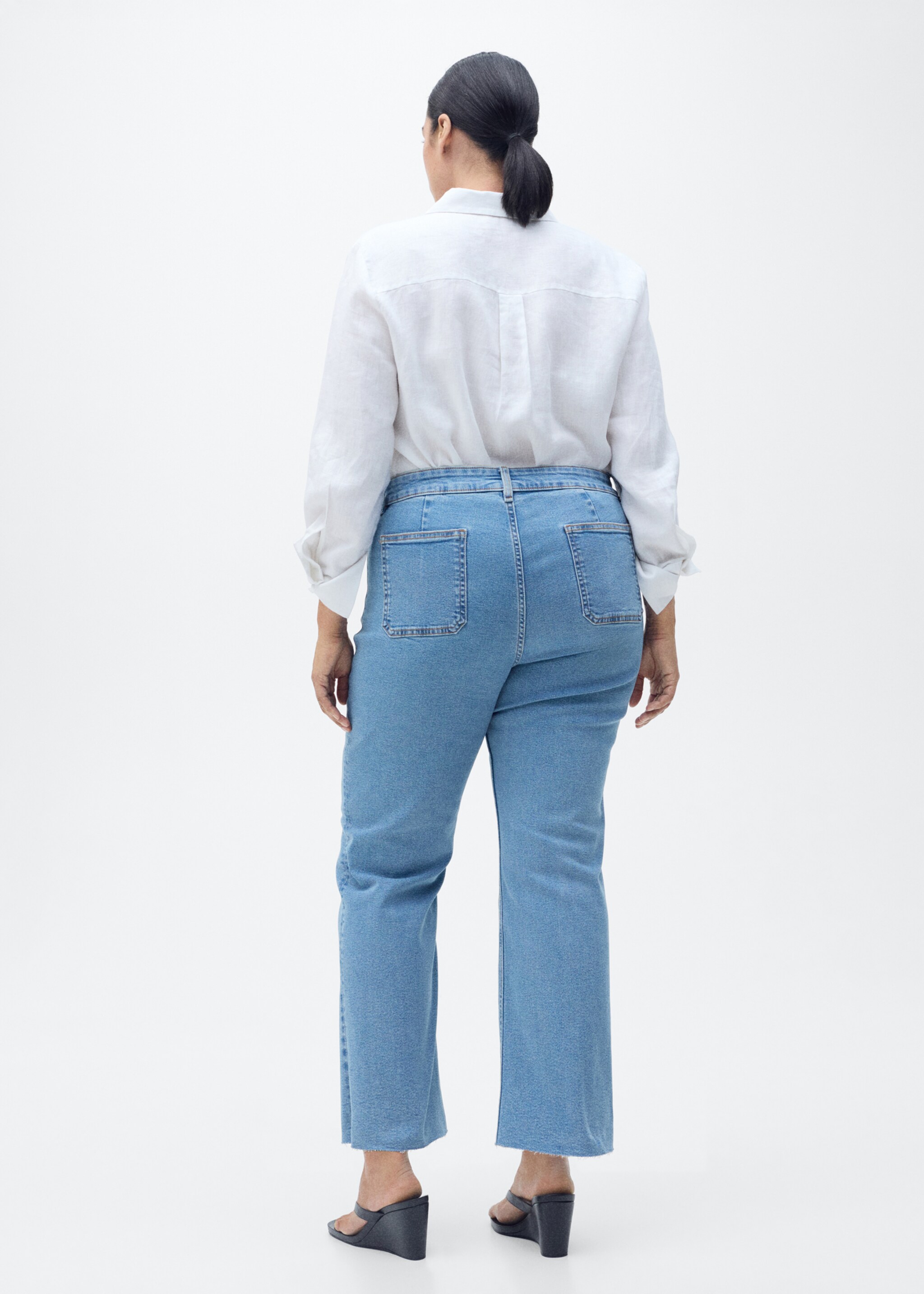 Jeans crop flare dengan kantong - Rincian barang 4