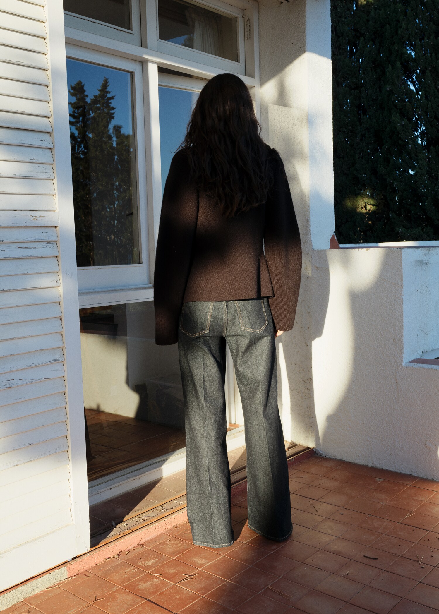 Jeans wideleg tiro alto rinse wash - Reverso del artículo