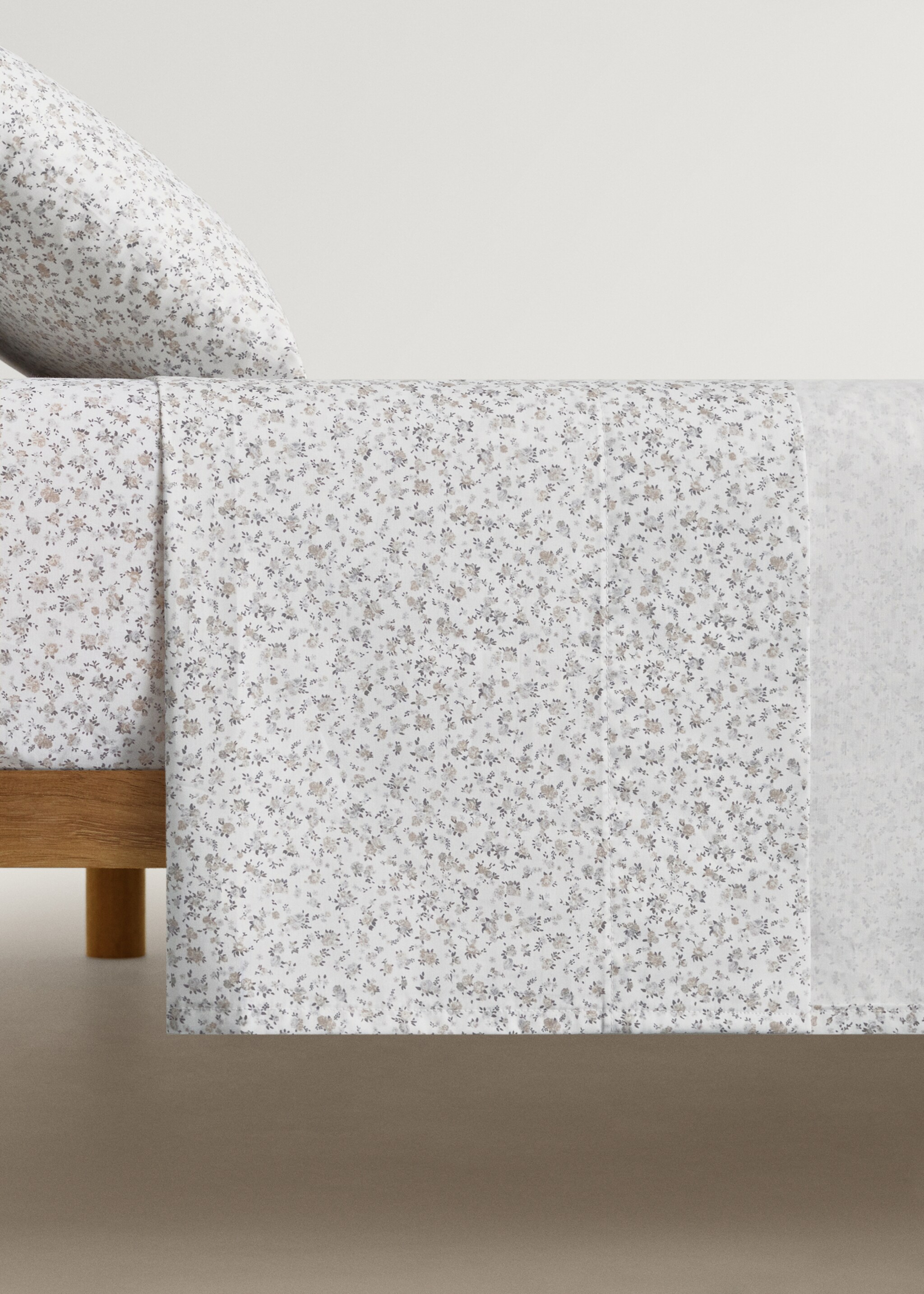 Cotton percale printed cotton top sheet for cot - Article without model, Beige. Ref: 87014089-00.