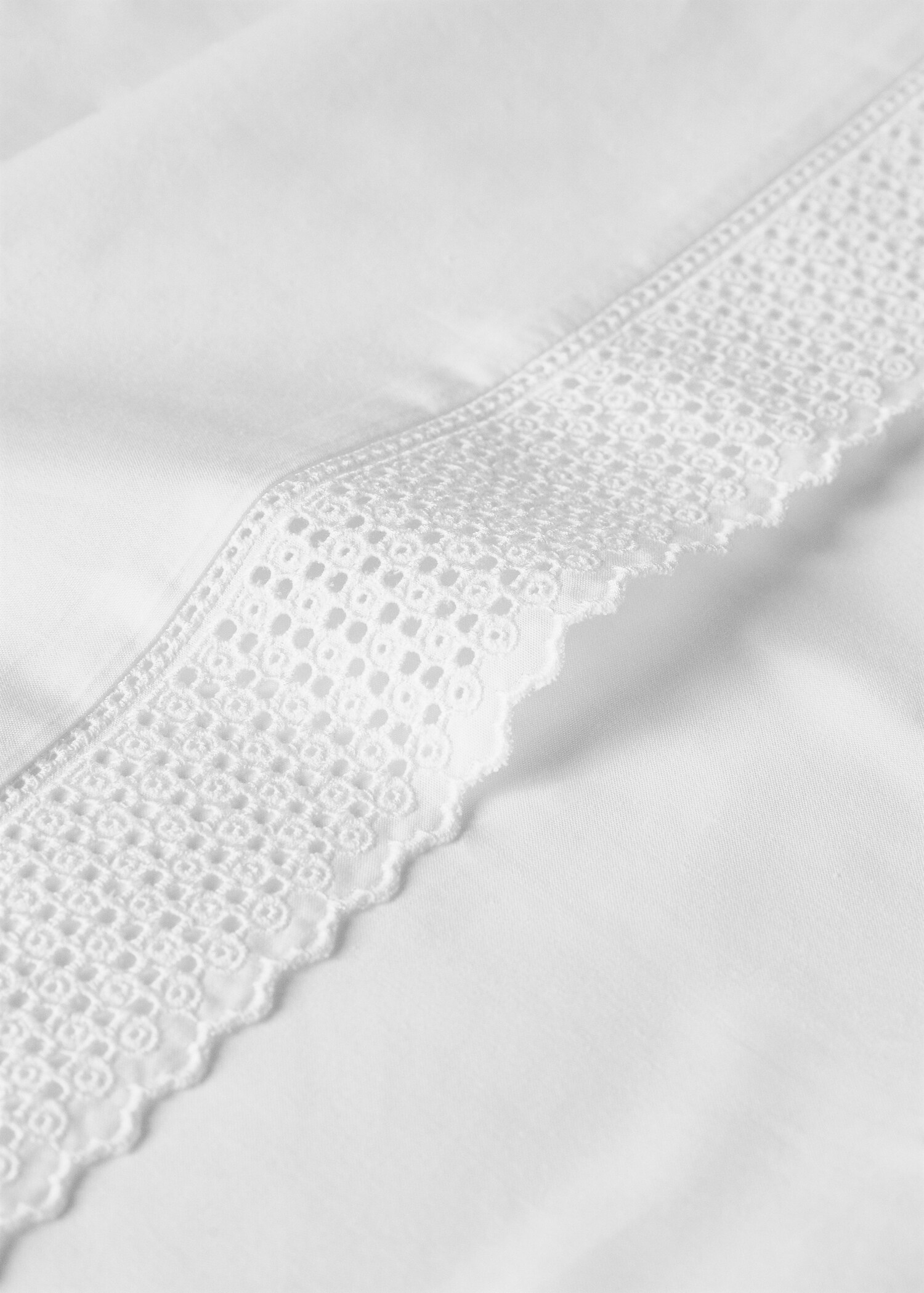 Ensemble drap plat et taie d’oreiller mini berceau brodé - Détail de l'article 1