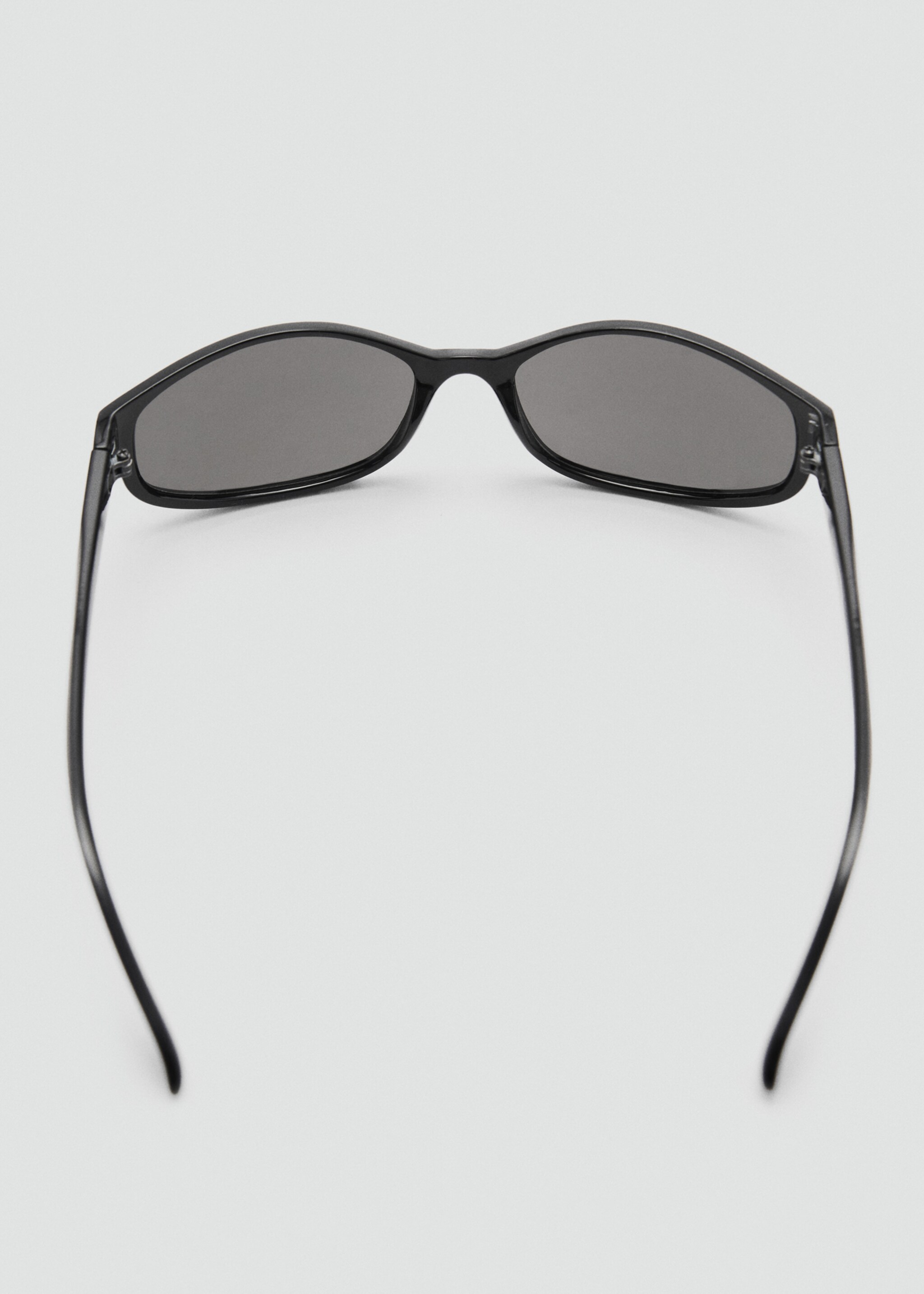 Thin-frame sunglasses - Details of the article 1