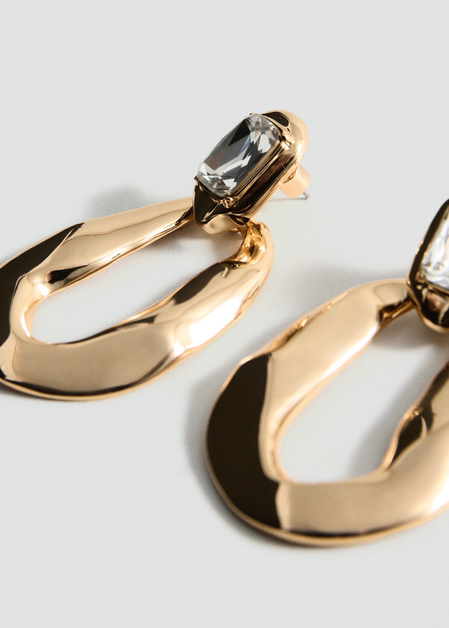 Boucles d'oreilles pendantes pierre - Plan moyen