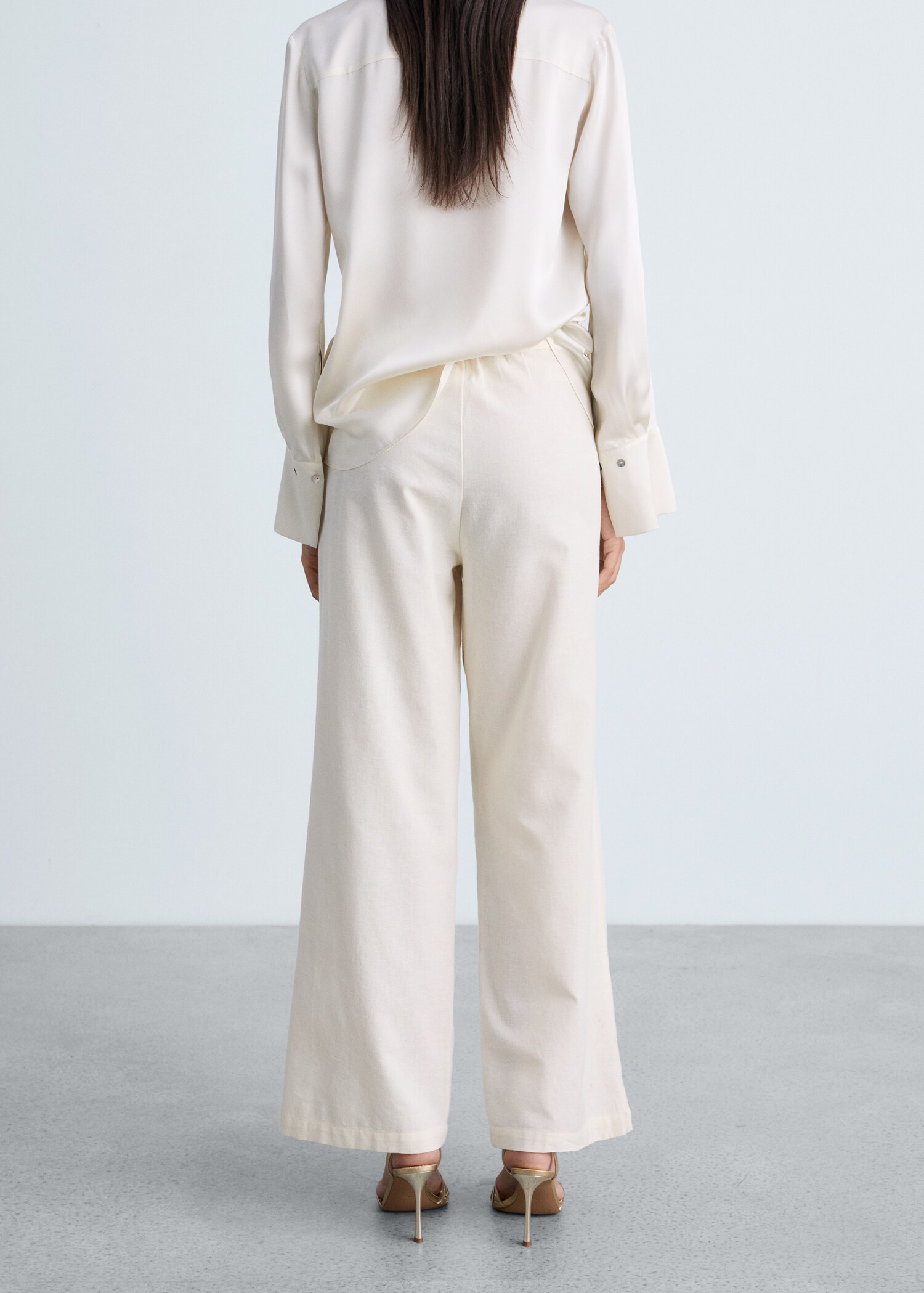 Pantalon droit brodé - Verso de l’article