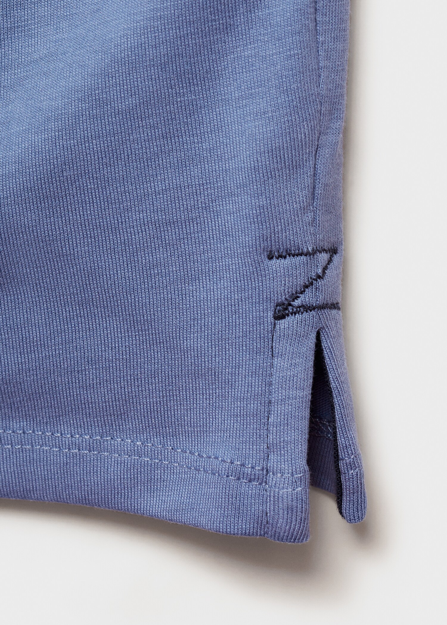 Cotton t-shirt with printed drawing - Details of the article 0