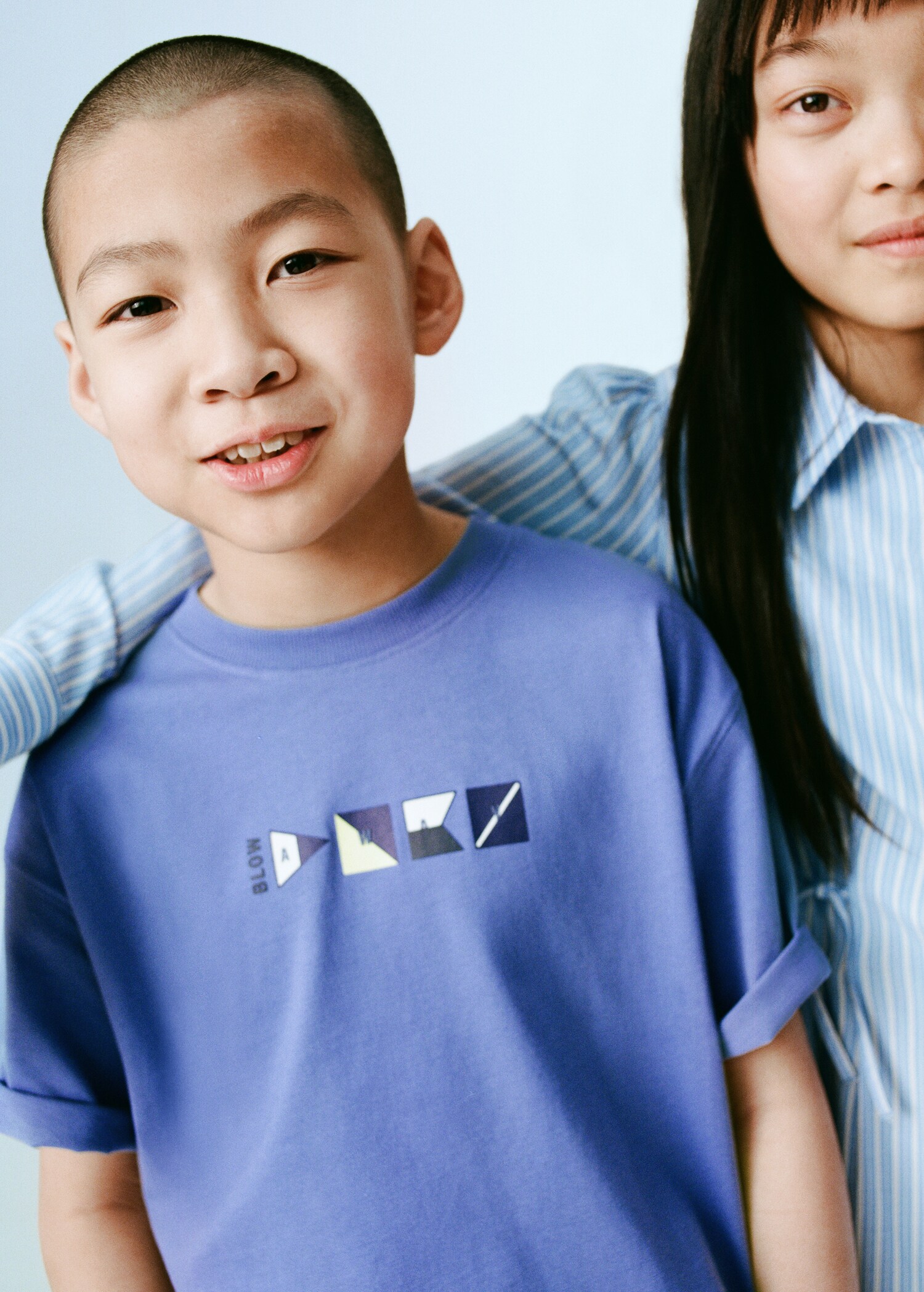 Cotton t-shirt with printed drawing - Details of the article 5