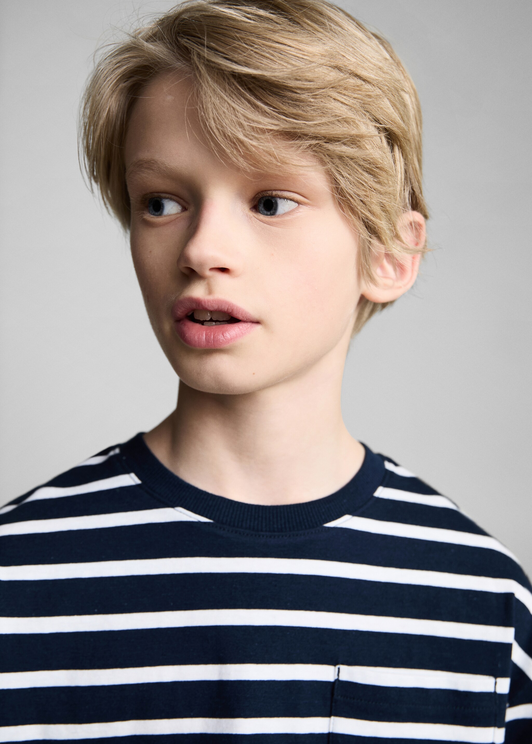 Striped cotton T-shirt - Details of the article 1