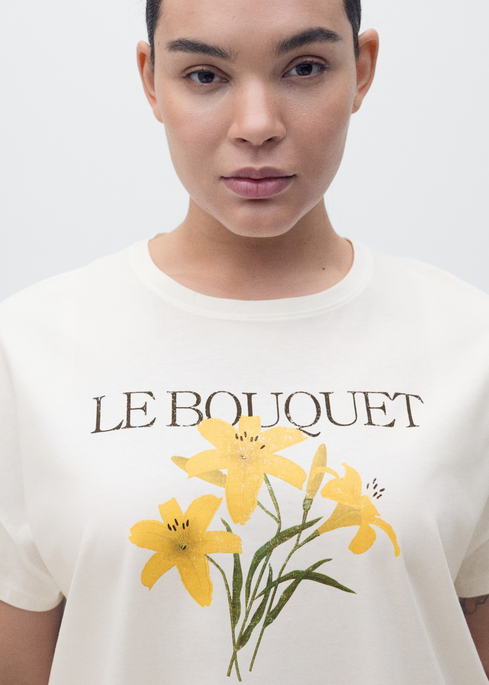 Cotton t-shirt with printed message - Details of the article 4