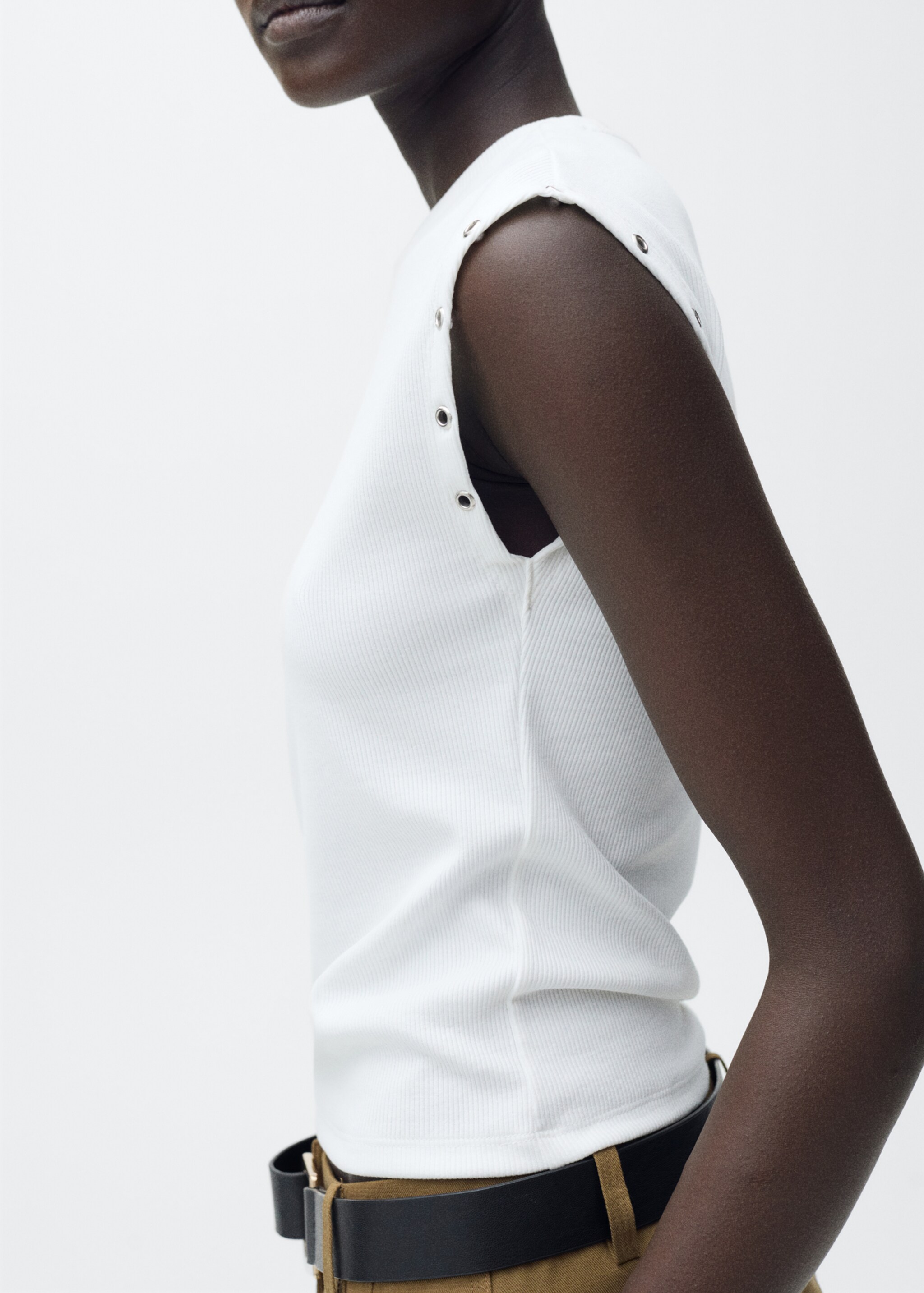 Camiseta canalé ribete troquelado - Detalle del artículo 6
