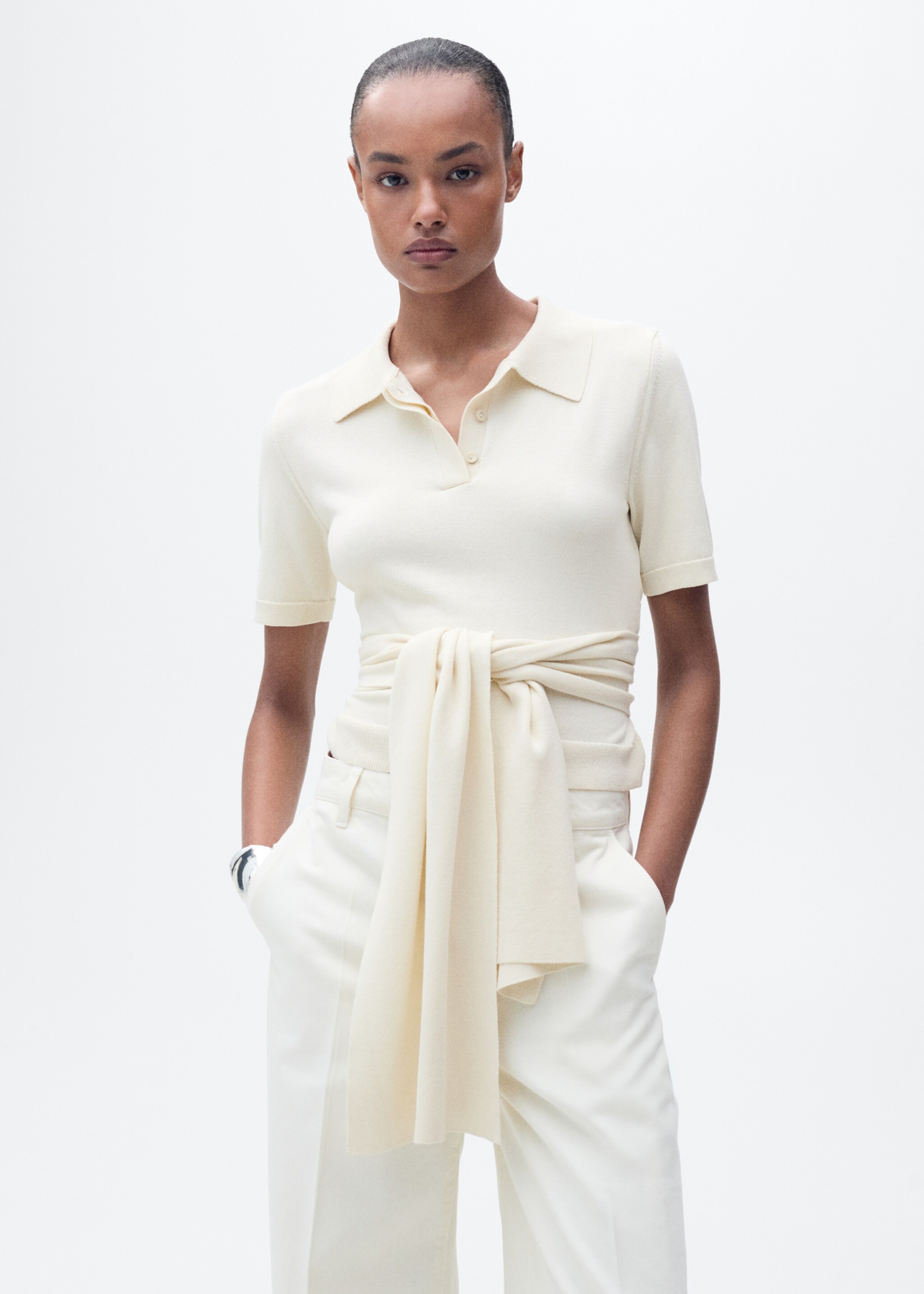 Short-sleeved sweater with knot detail - Details of the article 6