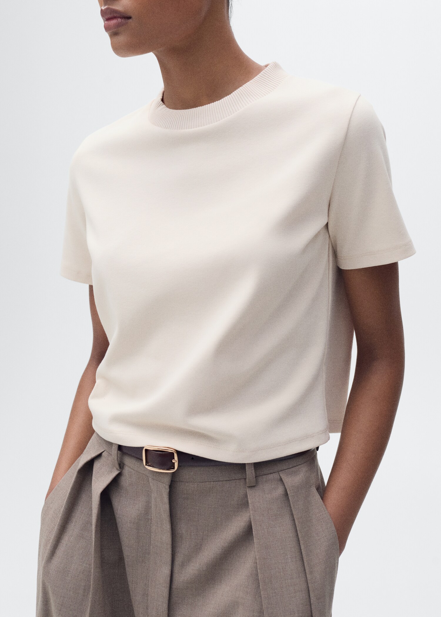 T-shirt in misto cotone a maniche corte - Piano medio