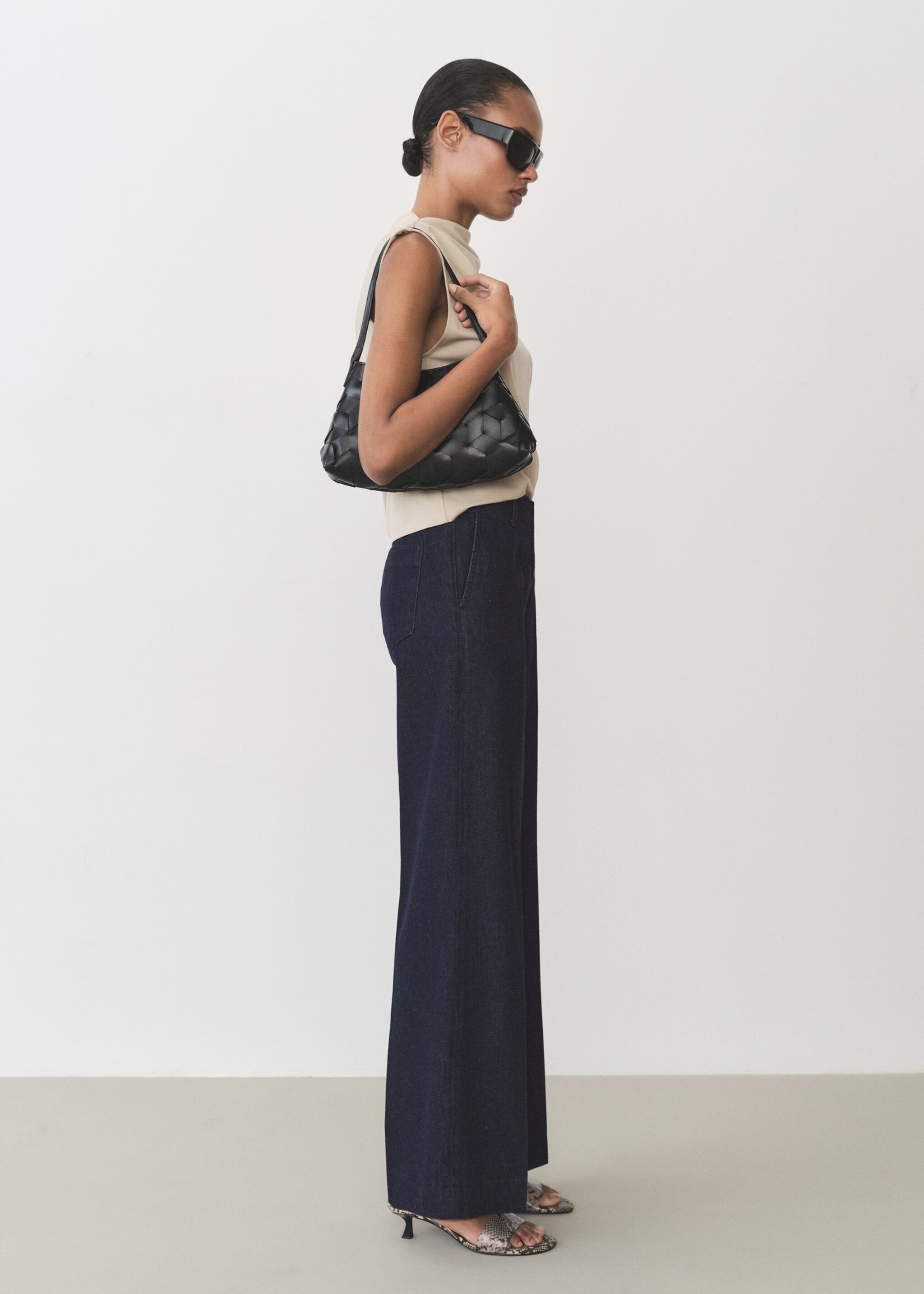 Wide-leg denim trousers - Details of the article 2