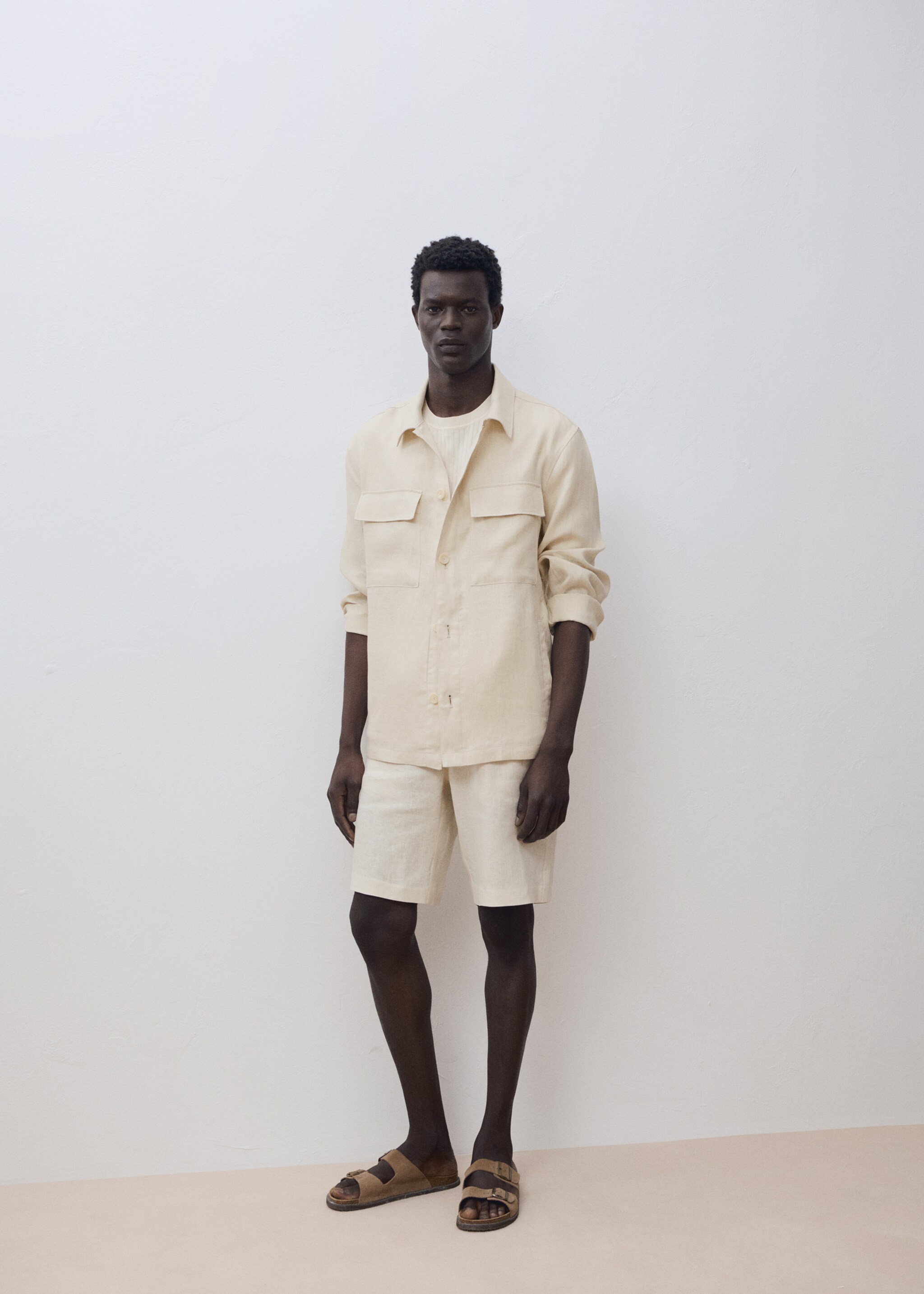 100% linen overshirt with pockets - Details of the article 3