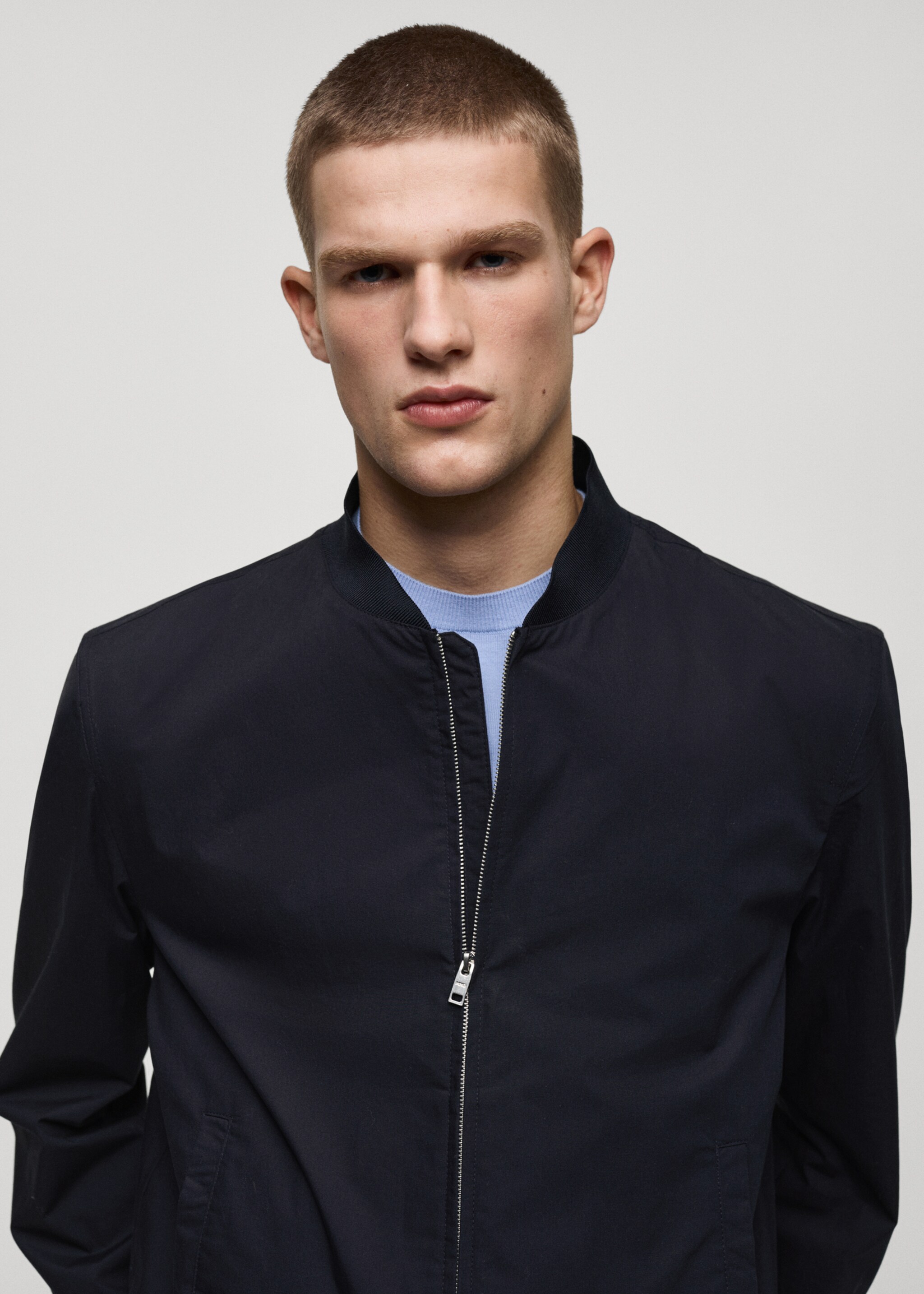 100% cotton bomber jacket - Details of the article 1