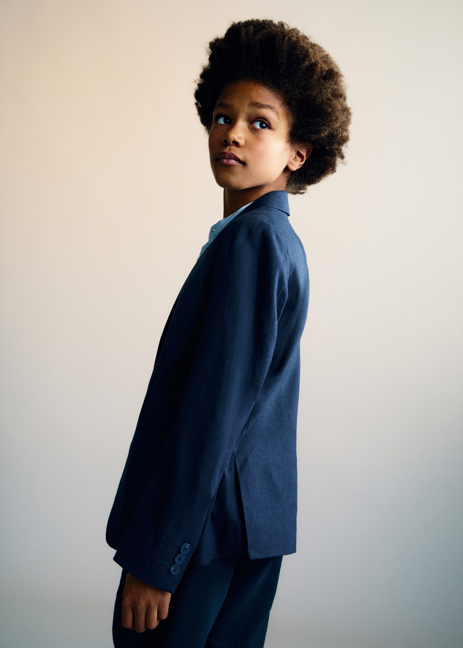 Linen suit jacket - Reverse of the article