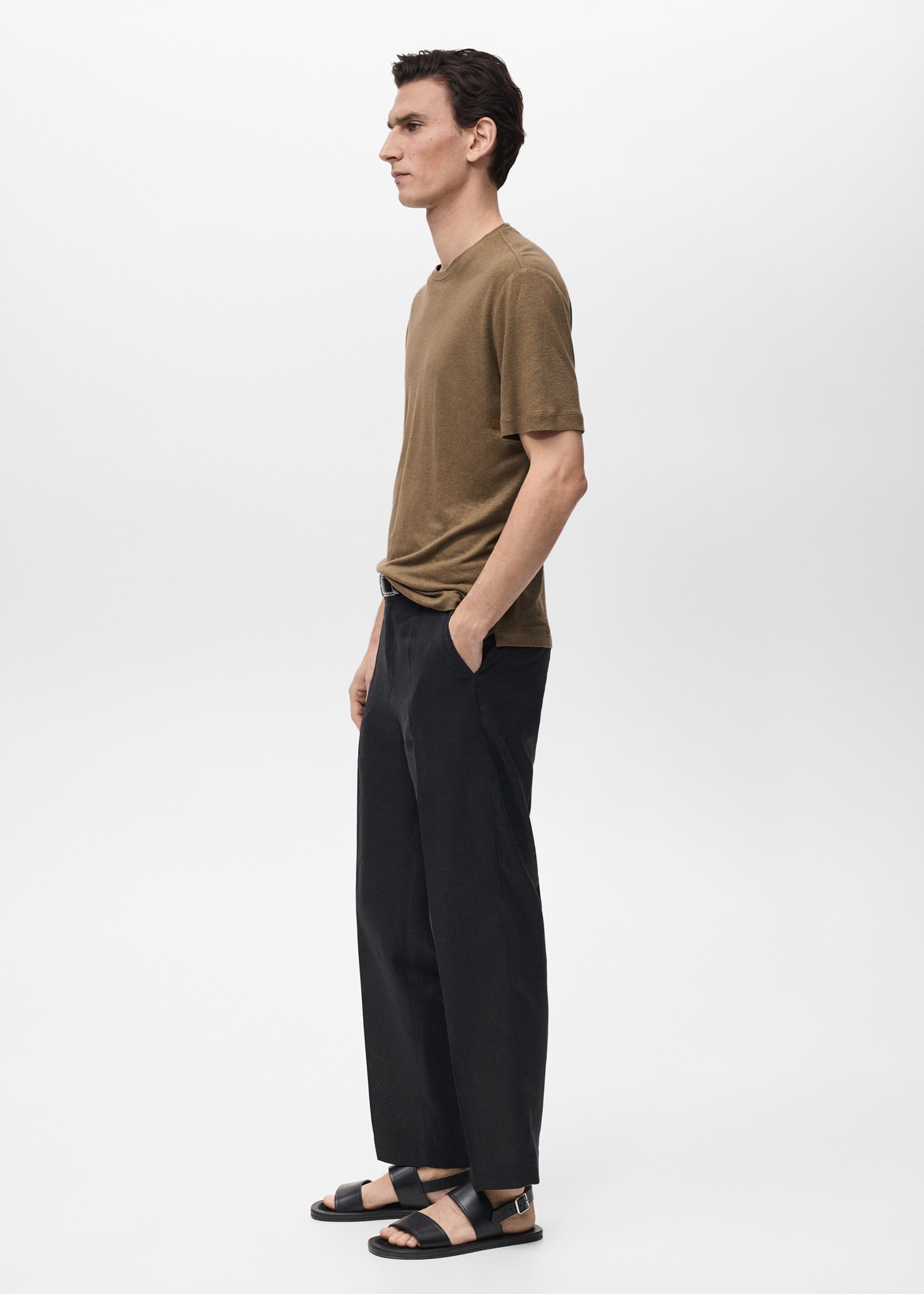 Linen slim-fit t-shirt - Details of the article 2