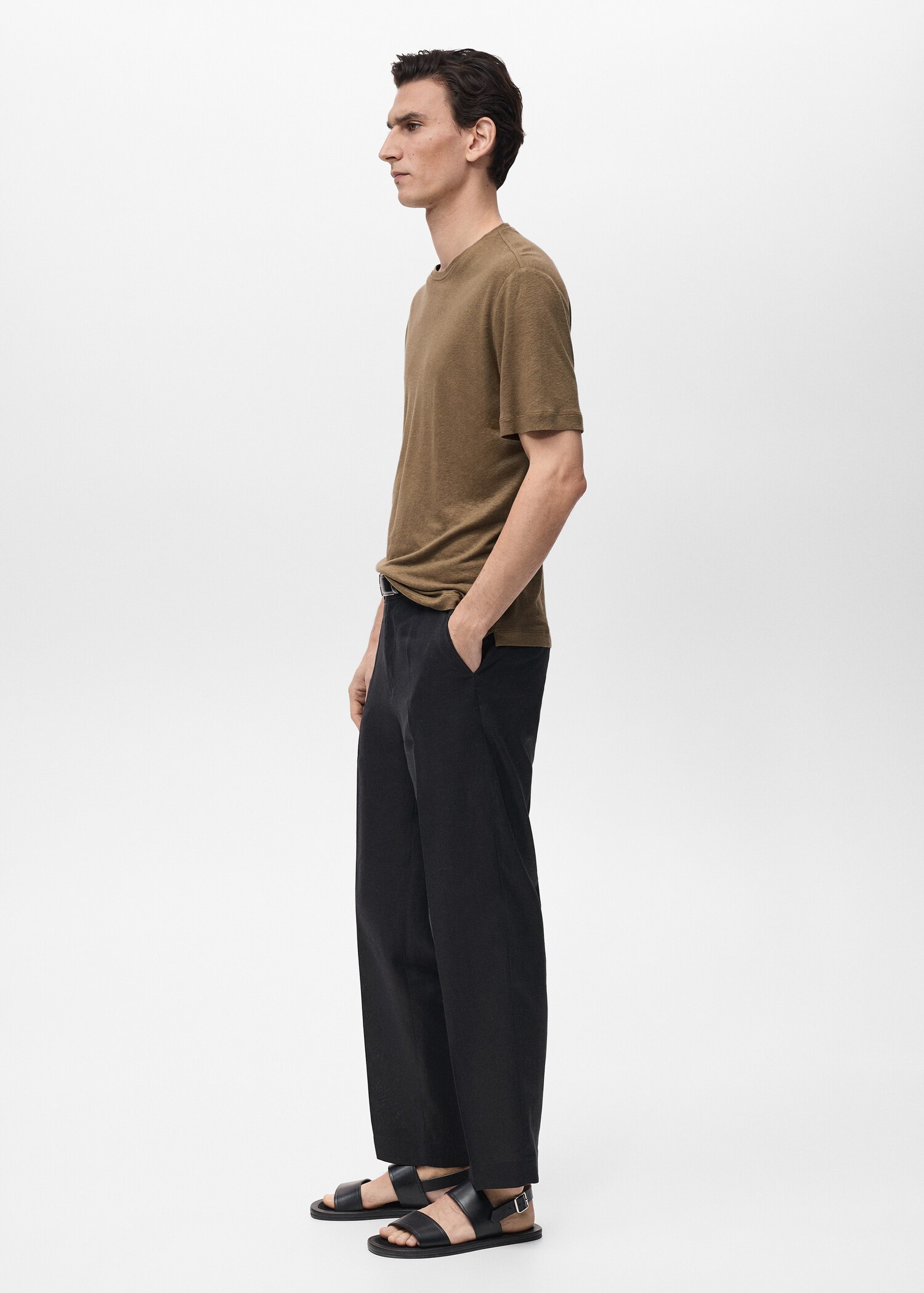 Linen slim-fit t-shirt - Details of the article 2