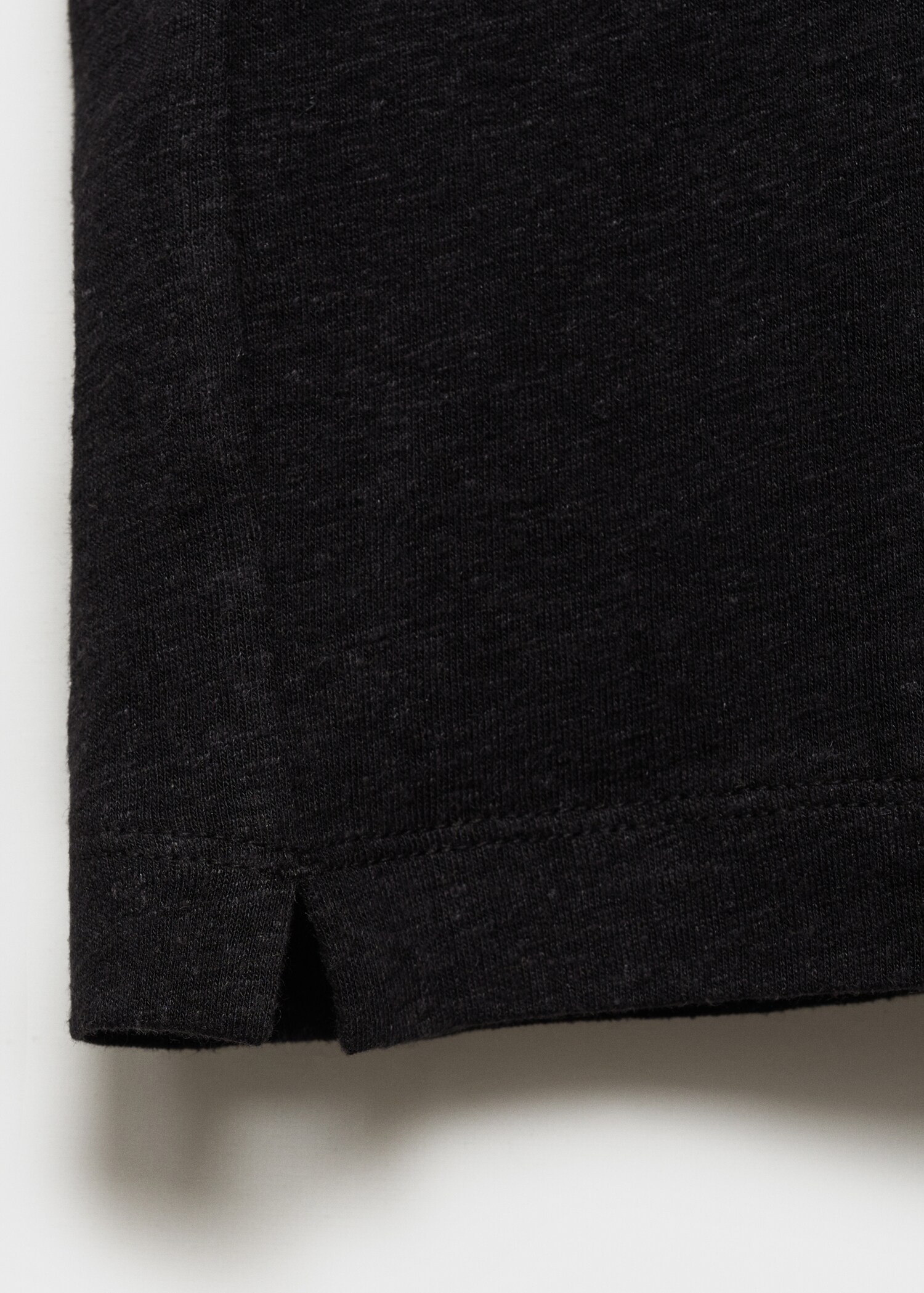 Linen slim-fit t-shirt - Details of the article 0