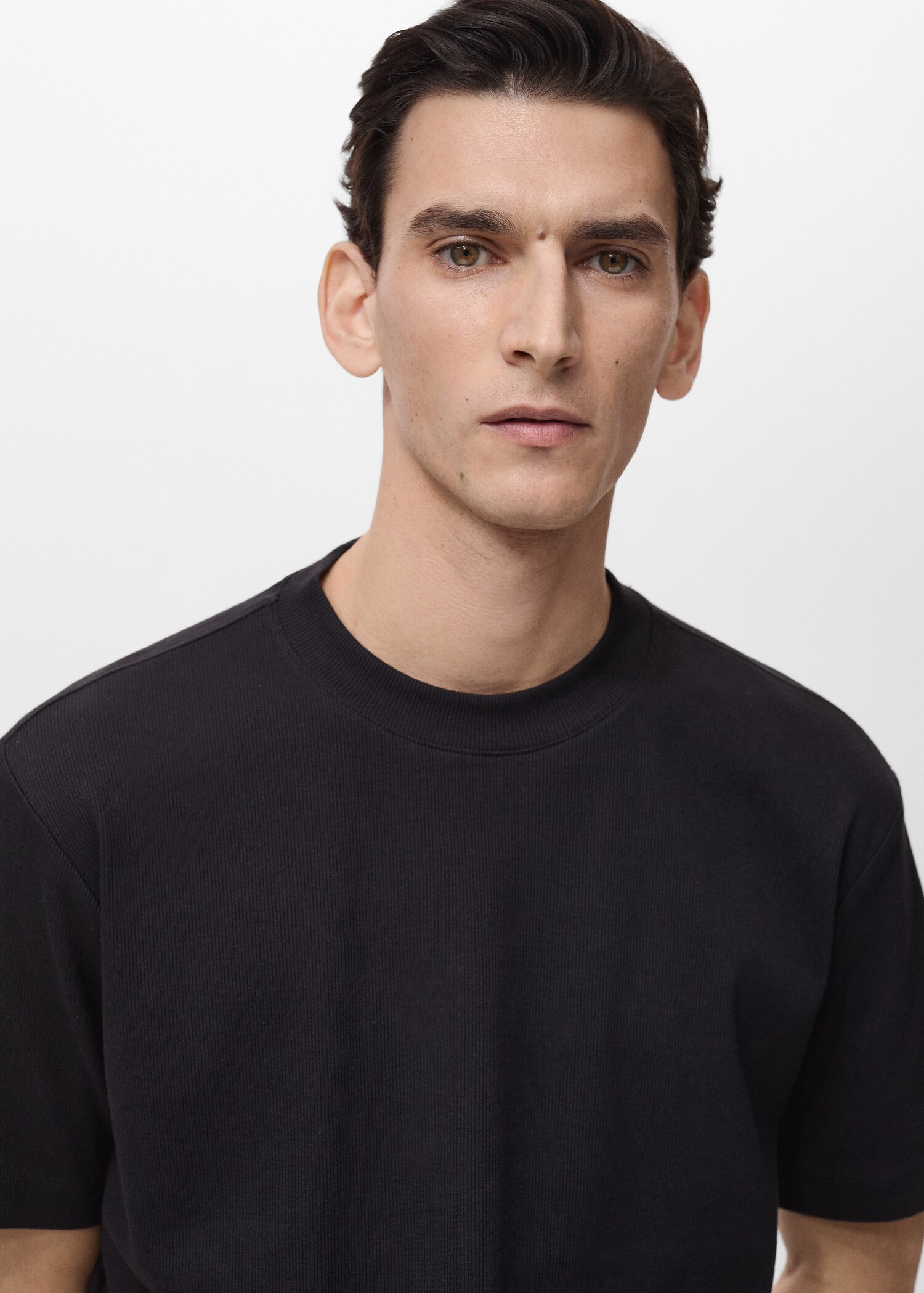 Geripptes Regular-Fit-T-Shirt aus Baumwolle - Detail des Artikels 1