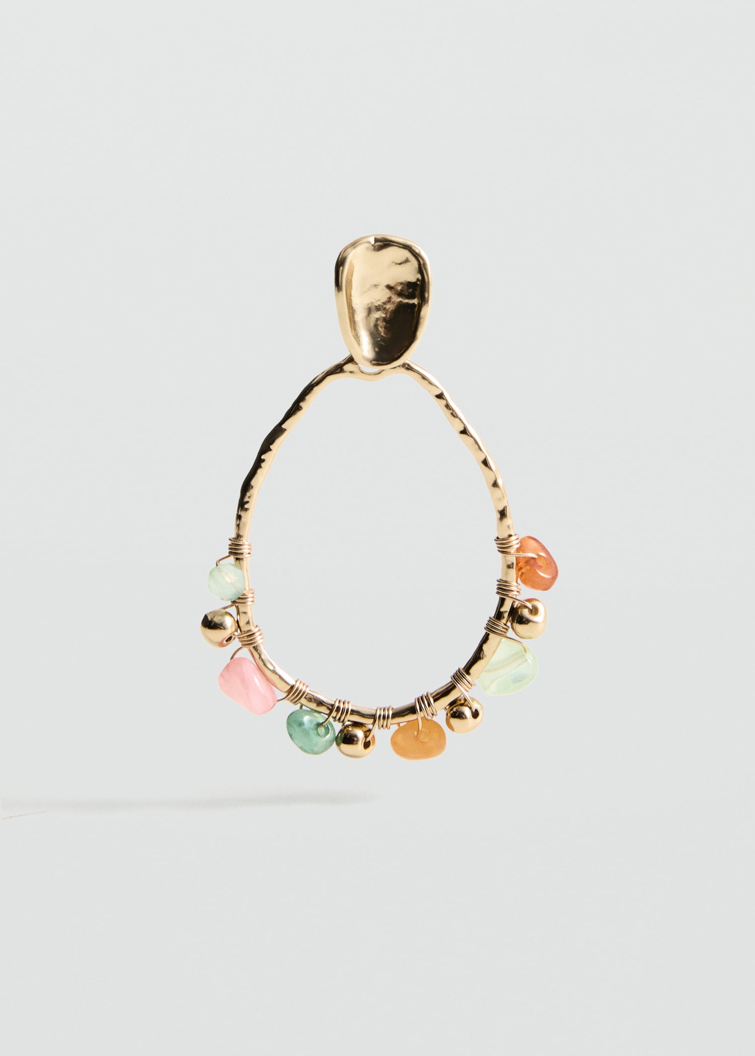 Pendientes aros colgantes detalle bolas - Plano medio