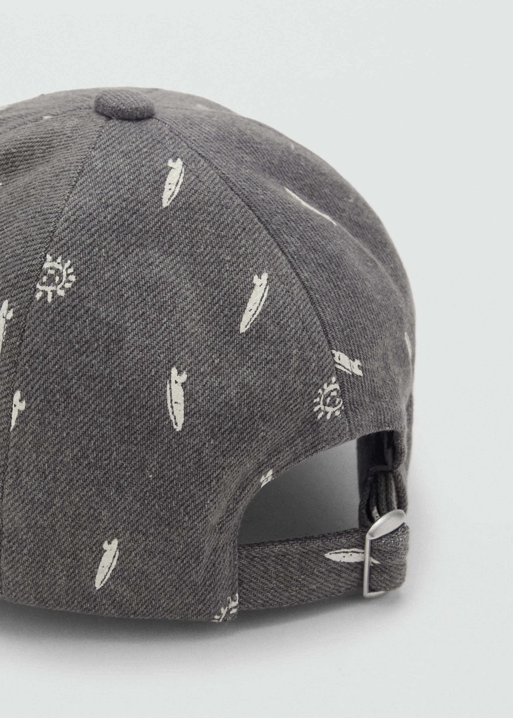 Cap with printed visor - Details of the article 1