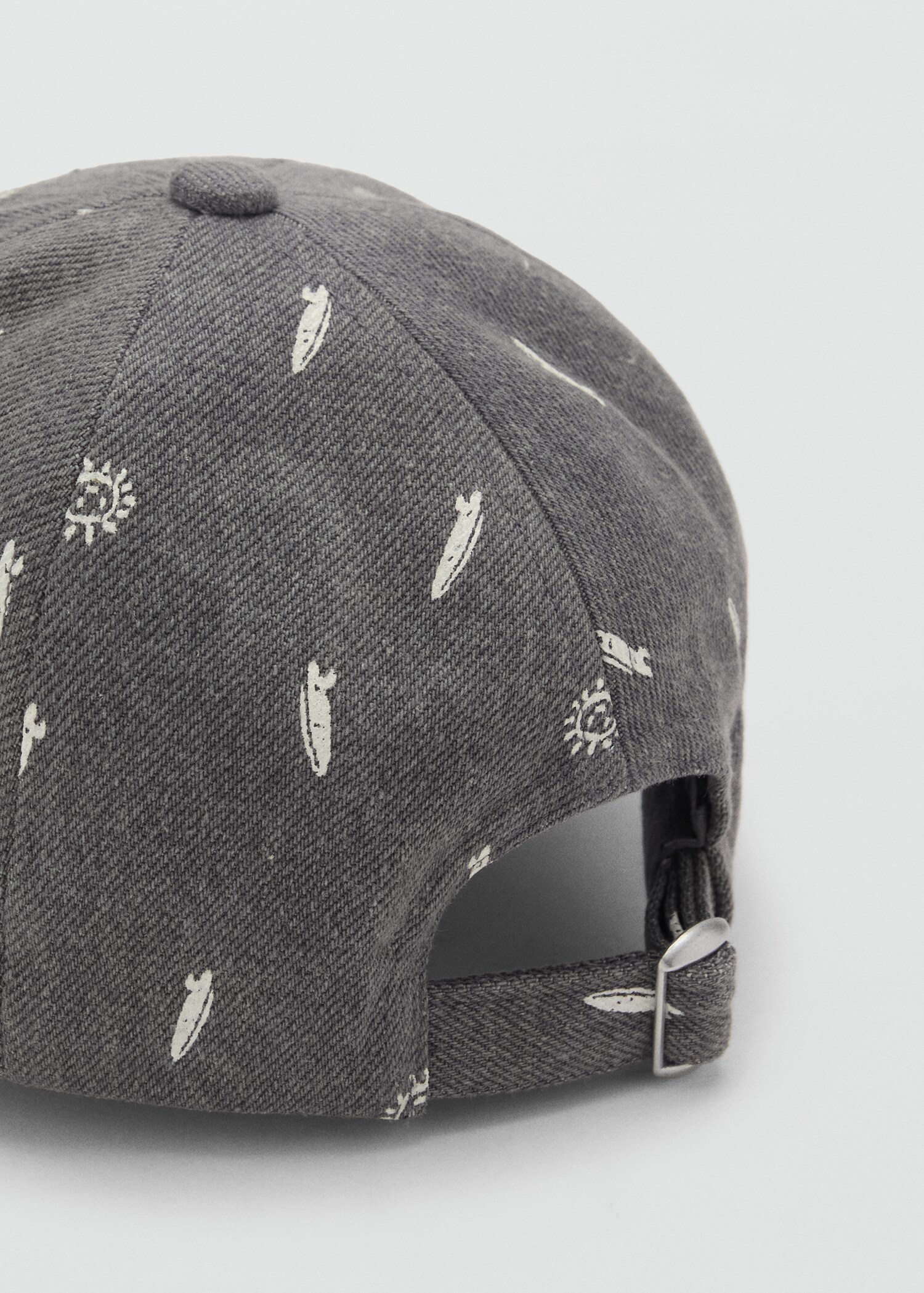 Cap with printed visor - Details of the article 1