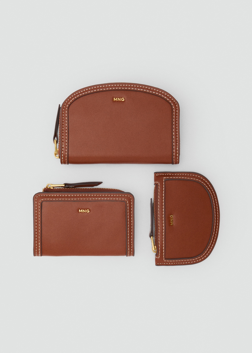 Oval-shaped faux-effect wallet