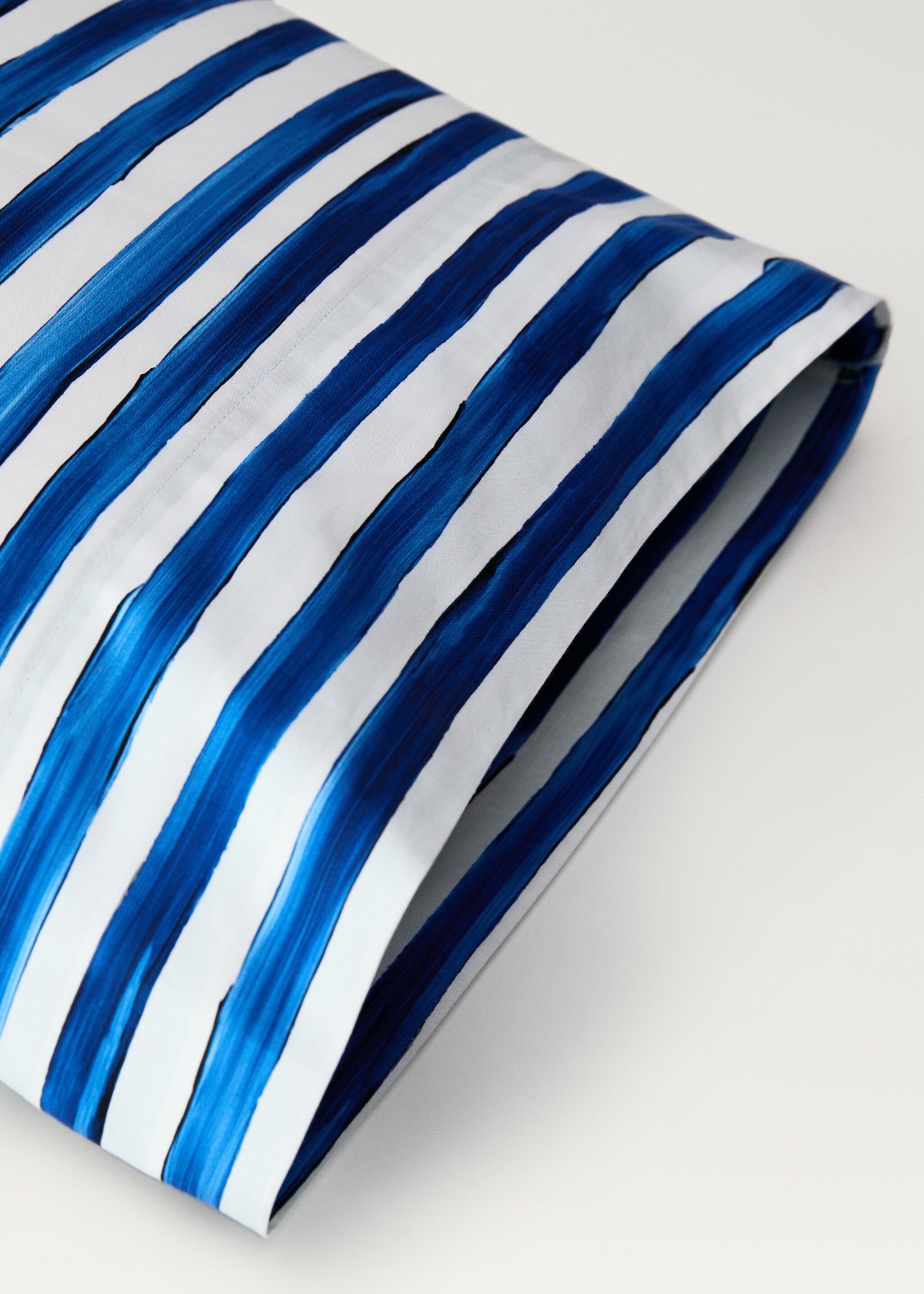 Two pillowcases cotton percale stripes watercolor 50x75 cm - Details of the article 1