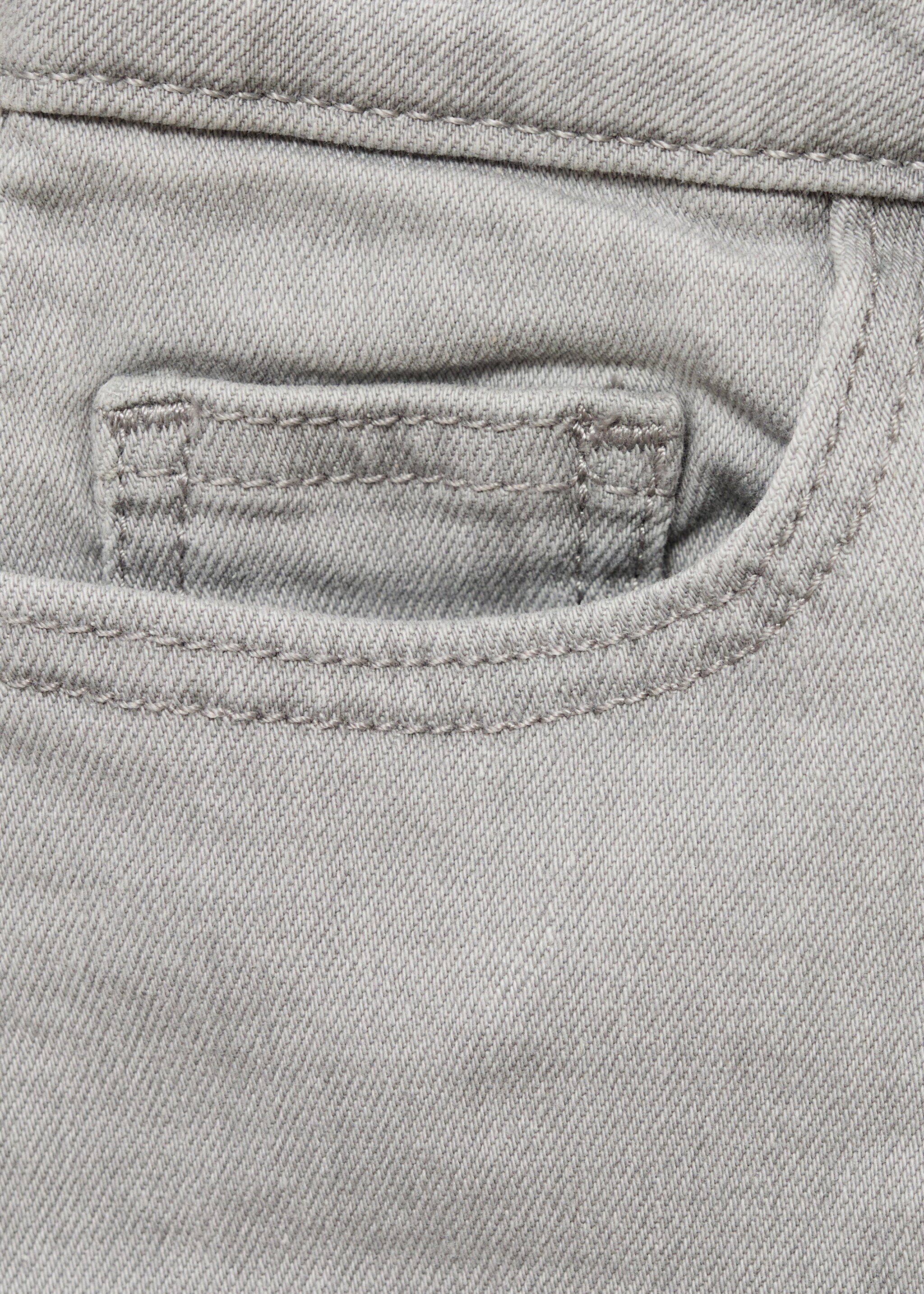 Denim shorts with frayed hem - Details of the article 0