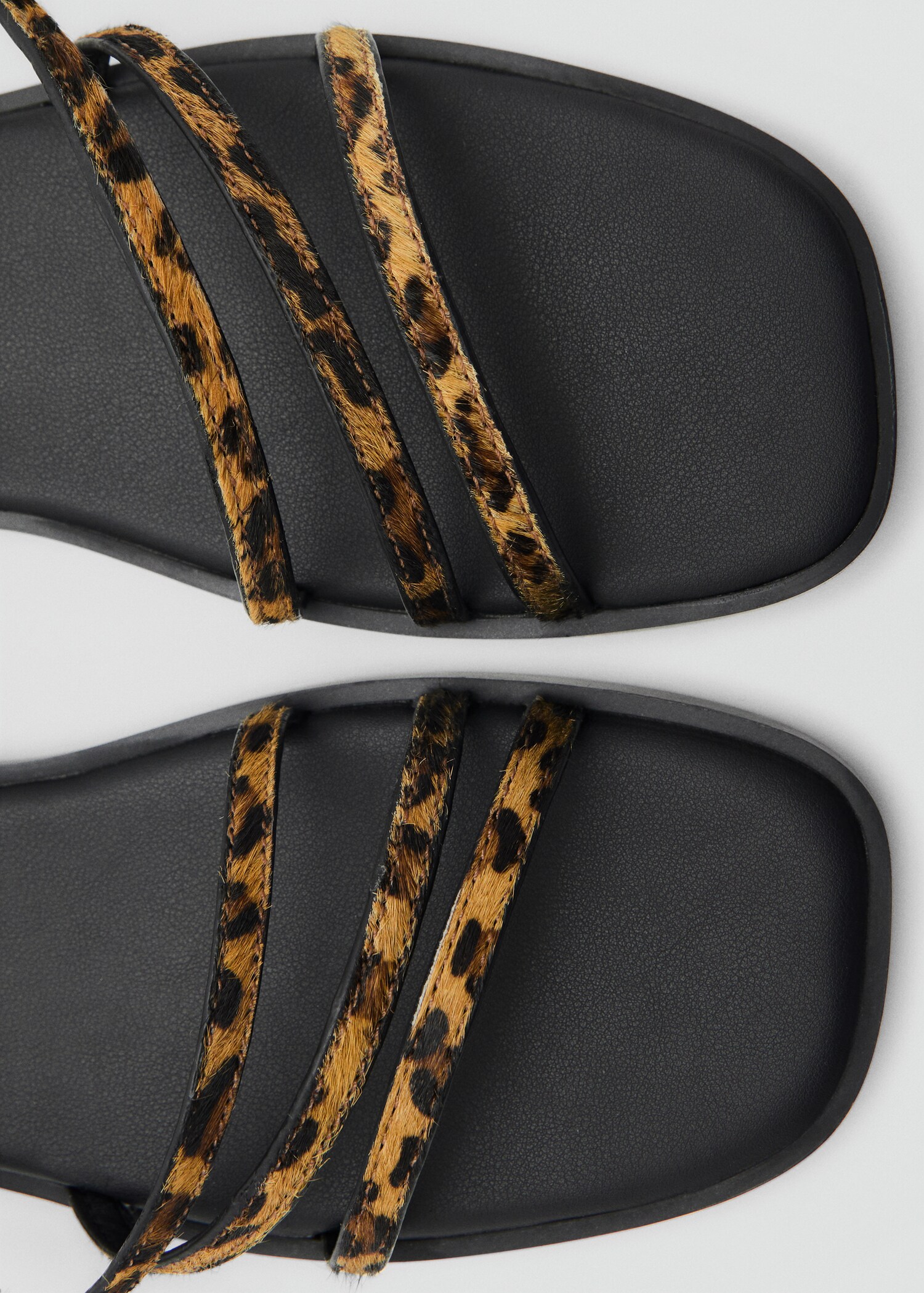 Animal-print sandals with straps - Details of the article 1