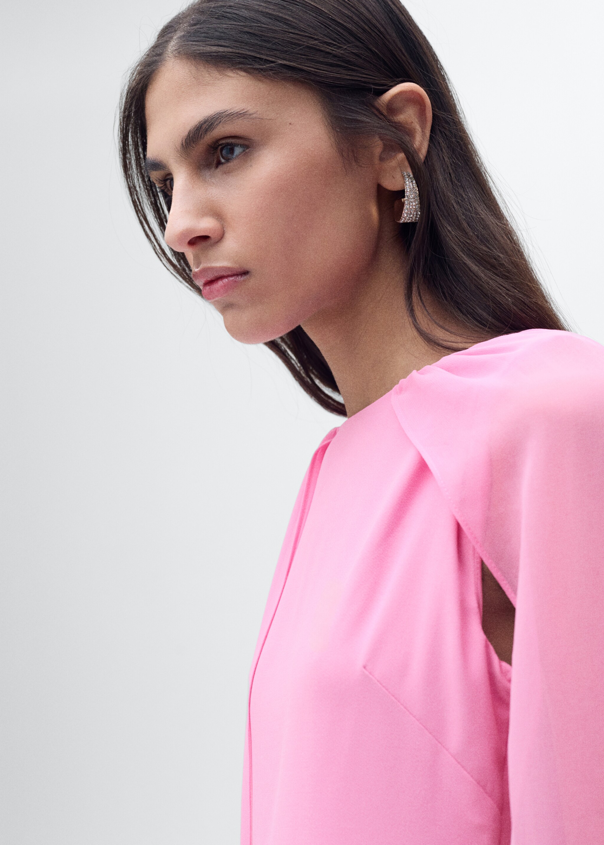 Flared cape dress - Details of the article 1