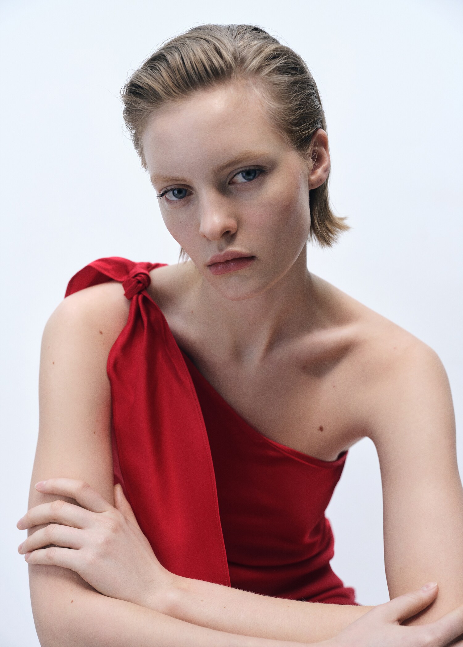 Satin dress with bow - Details of the article 1
