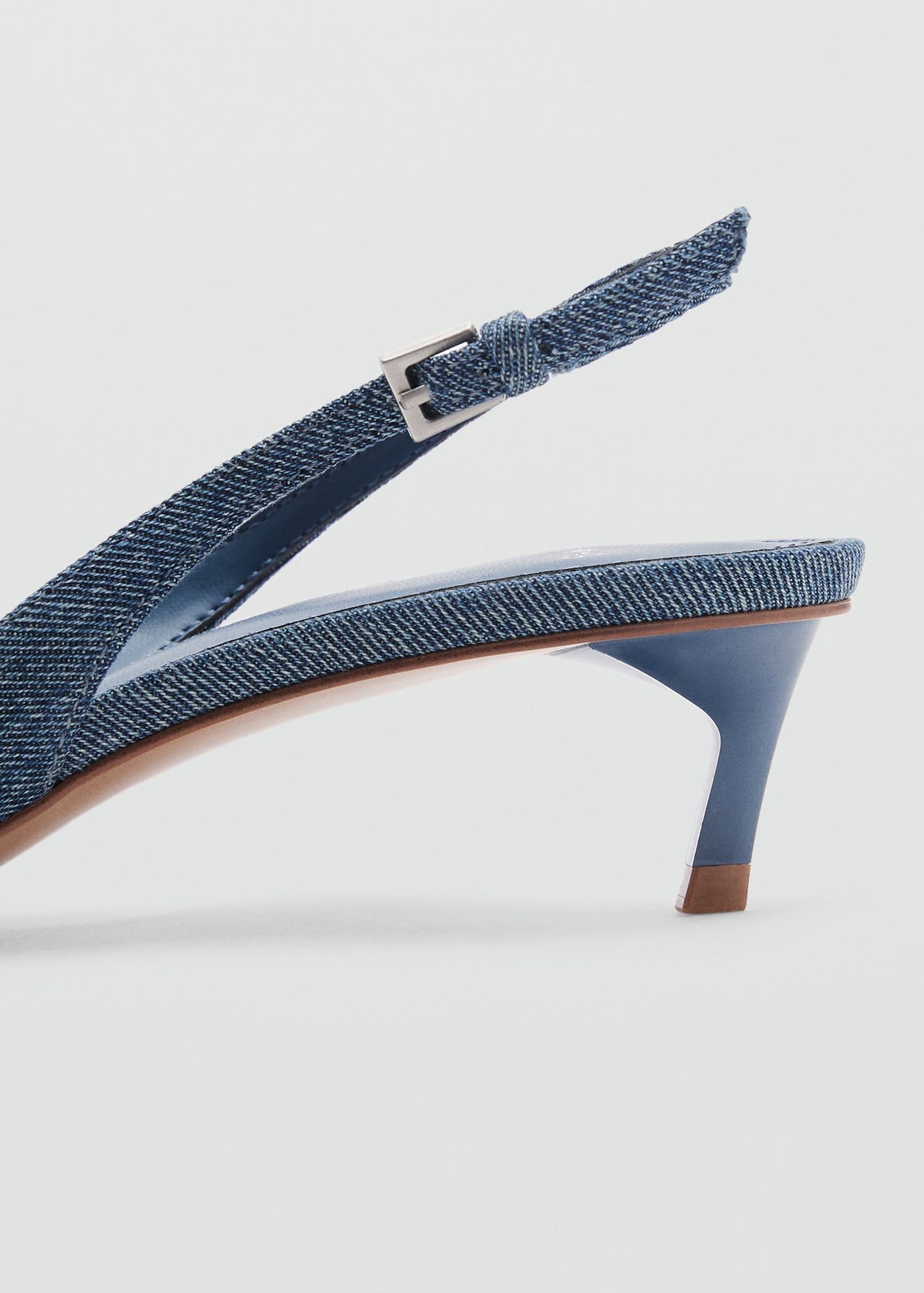 High-heeled denim shoes - Details of the article 2