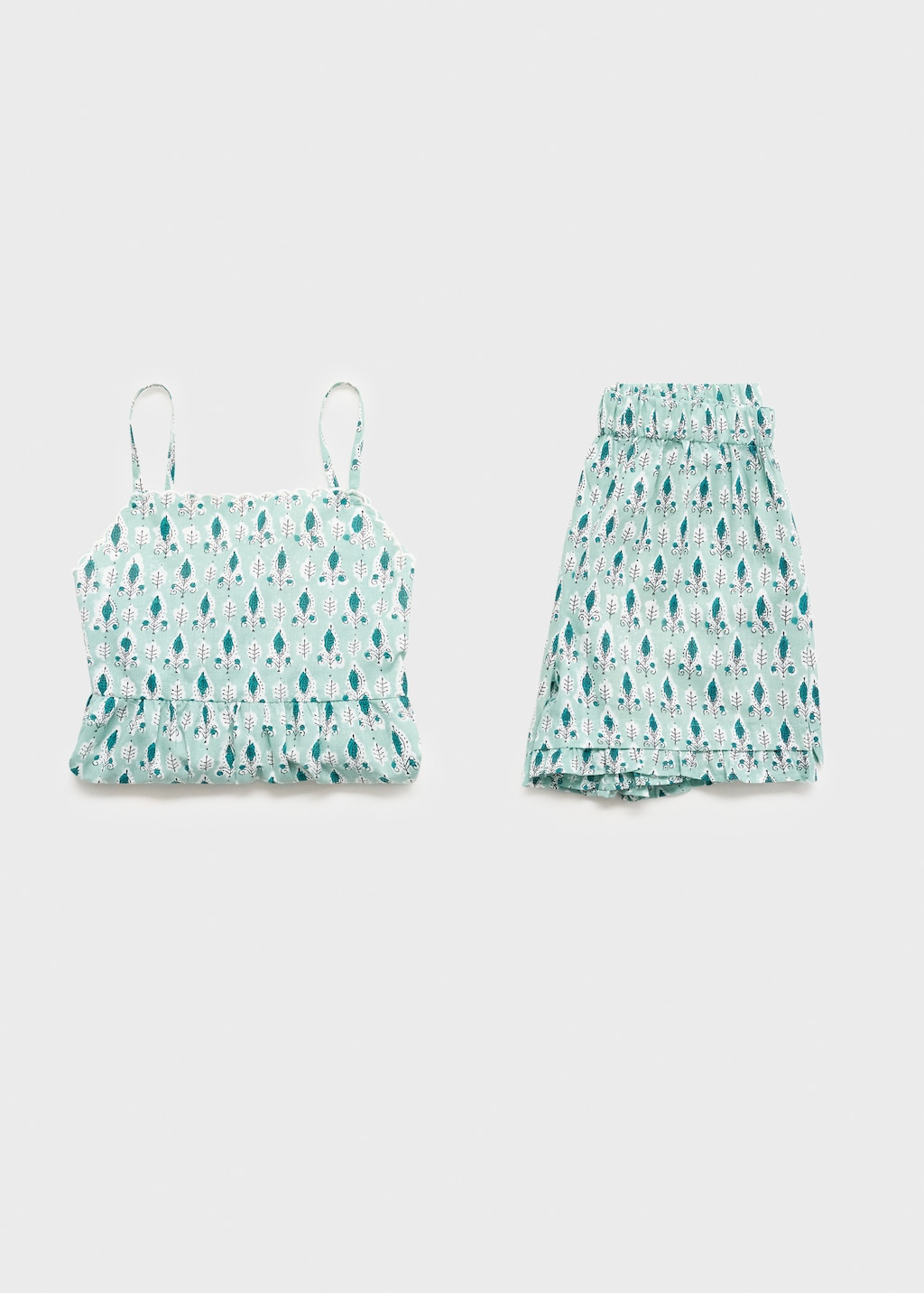 Pajama shorts with ruffles