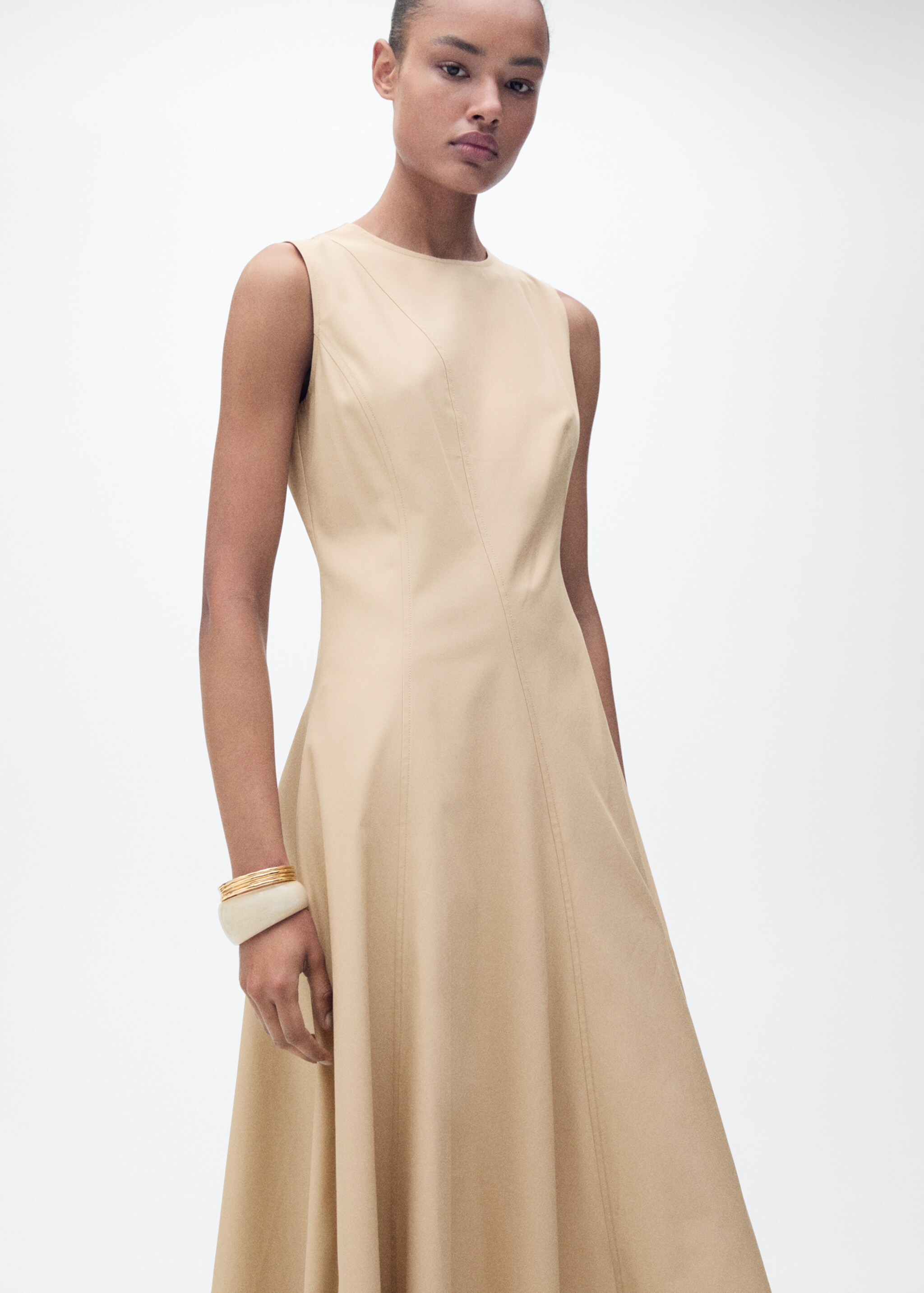 Asymmetrical dress with frayed hem - Medium plane
