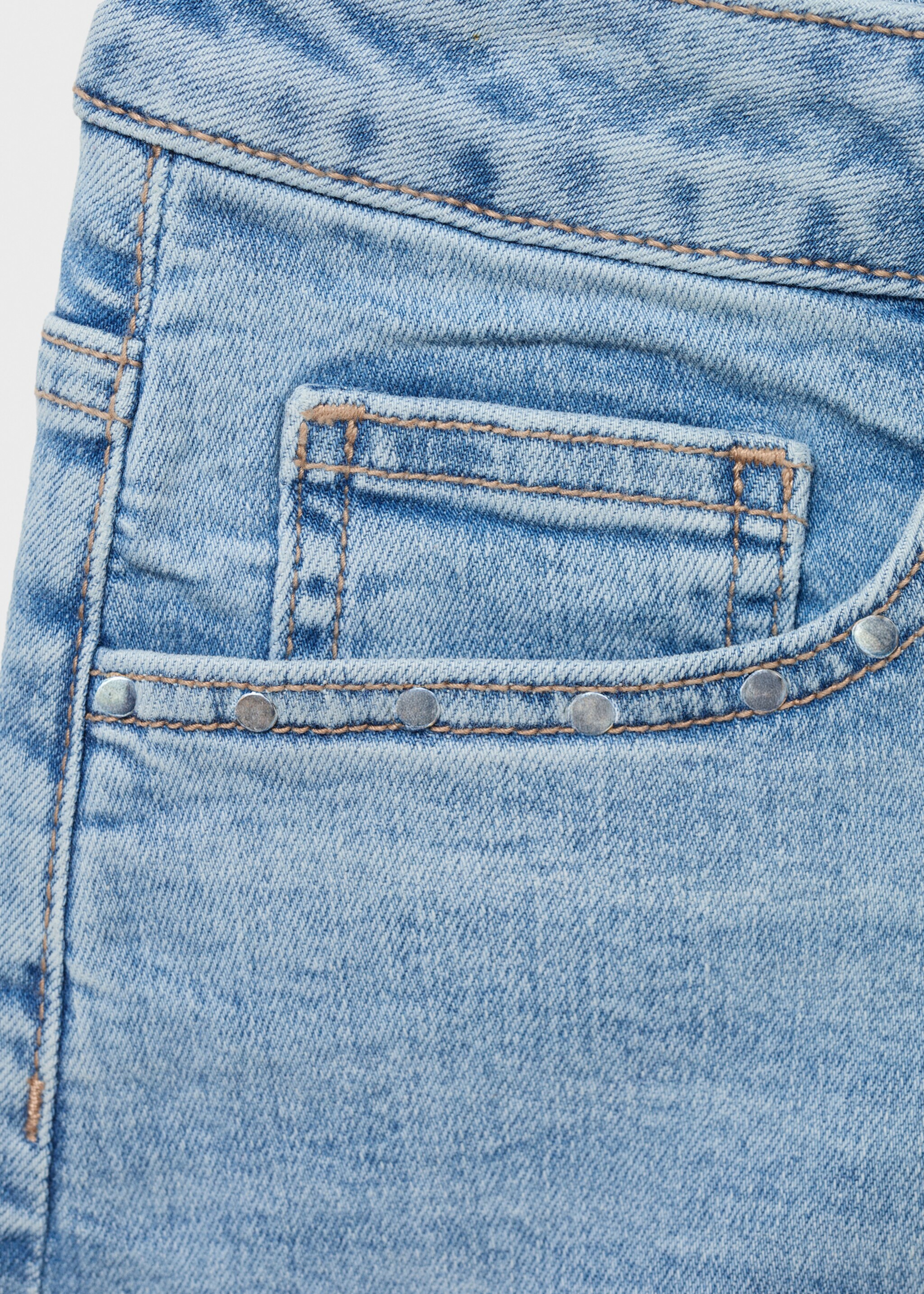 Shorts tachuelas low waist - Detalle del artículo 0