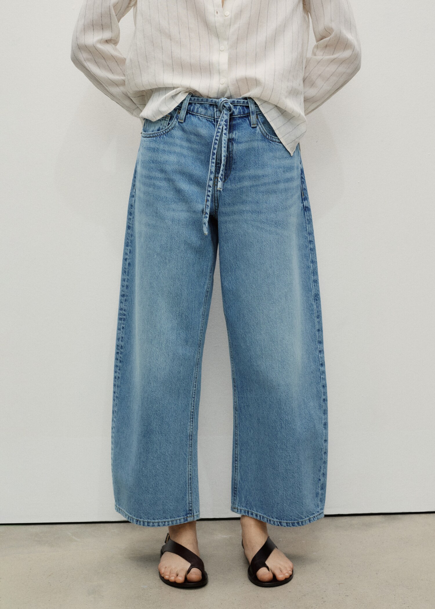 Ballonjeans met ceintuur - Middenvlak