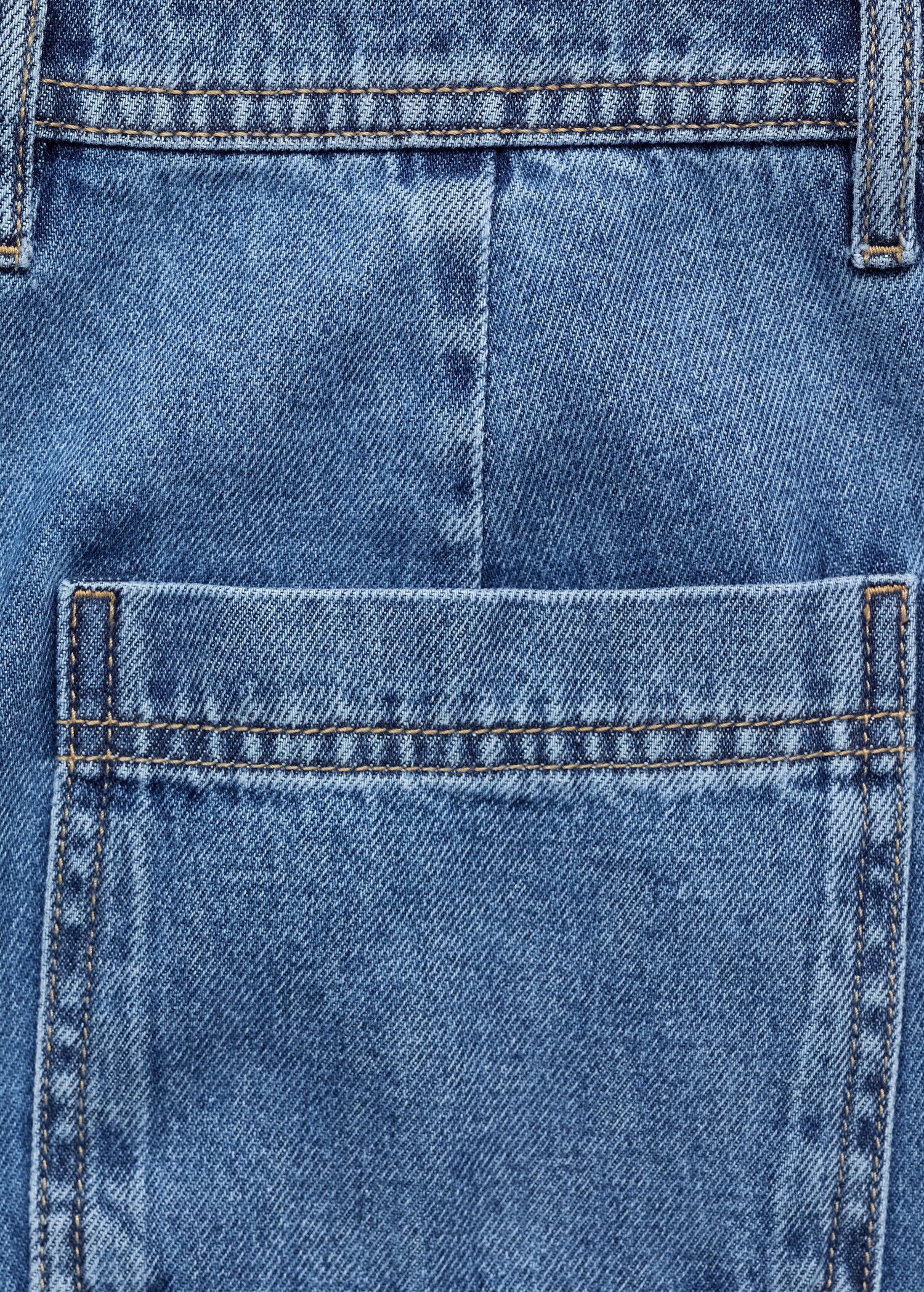 Wide-leg jeans with pockets - Details of the article 0