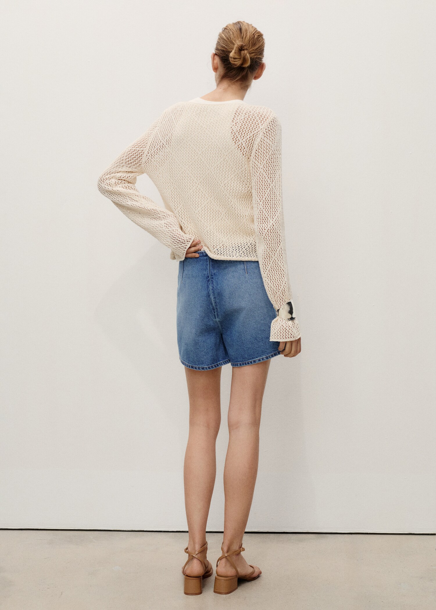 Jupe short en jean croisée - Verso de l’article
