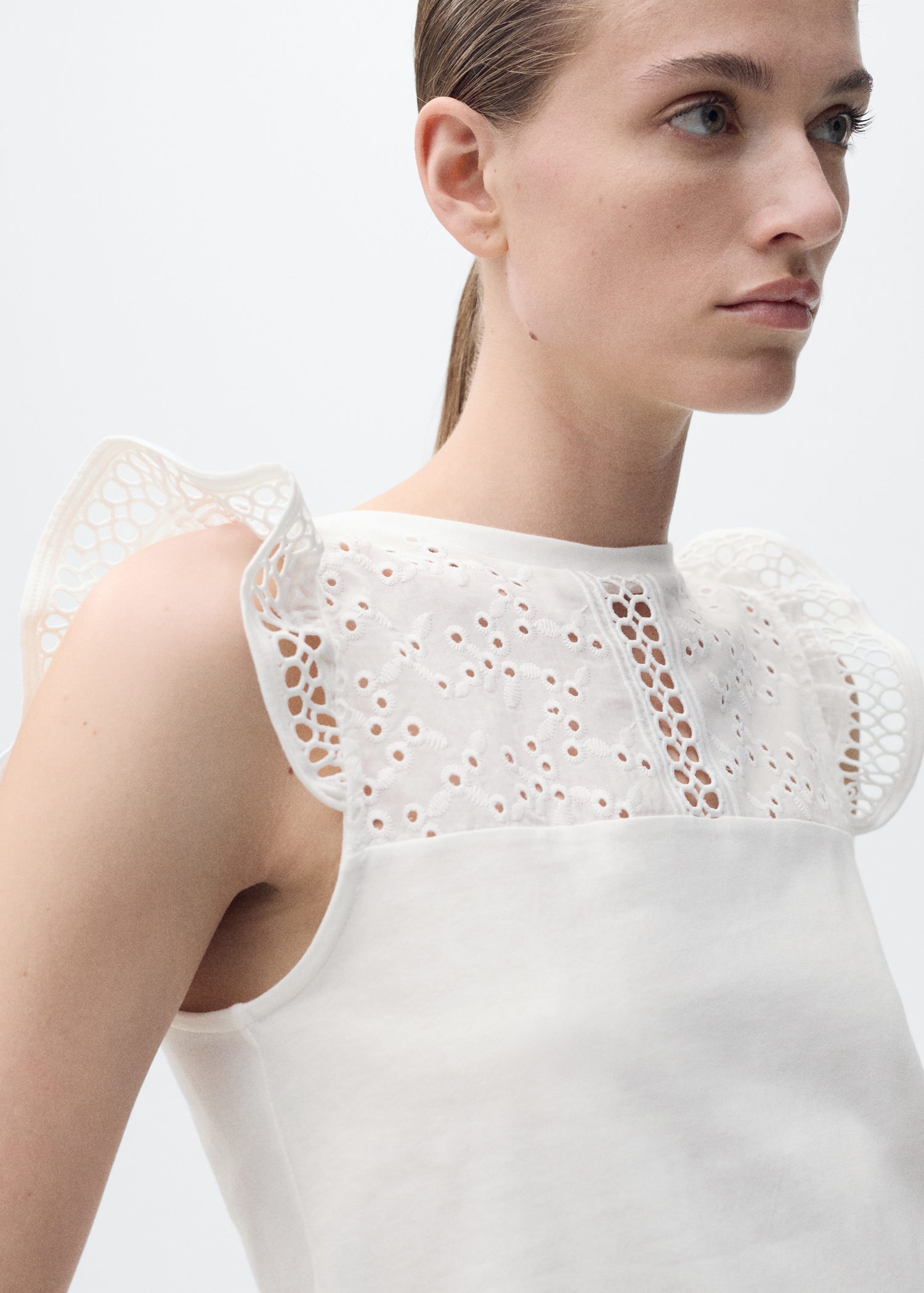 Haut en coton décolleté ajouré - Détail de l'article 1
