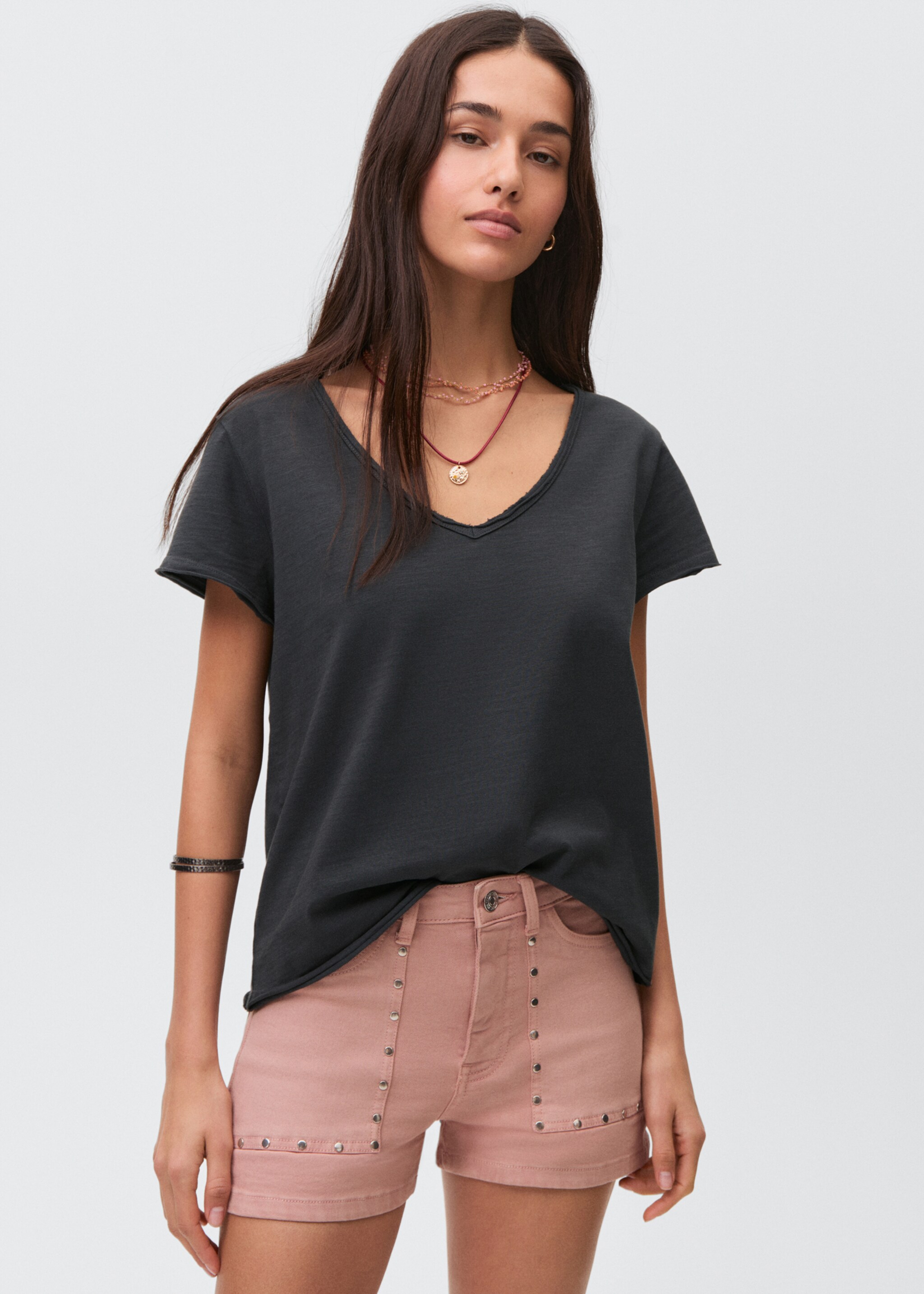 V-neck cotton T-shirt - Medium plane