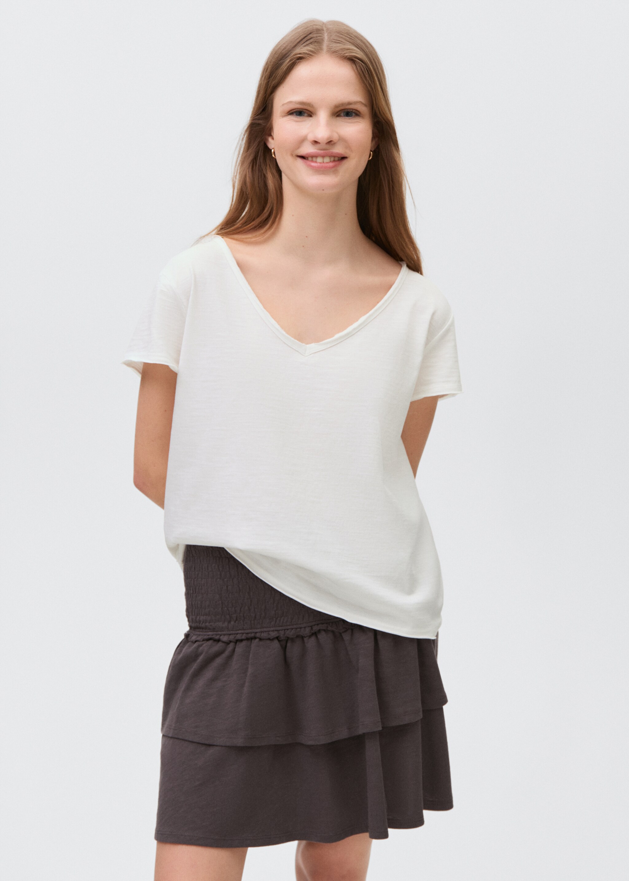 V-neck cotton T-shirt - Medium plane