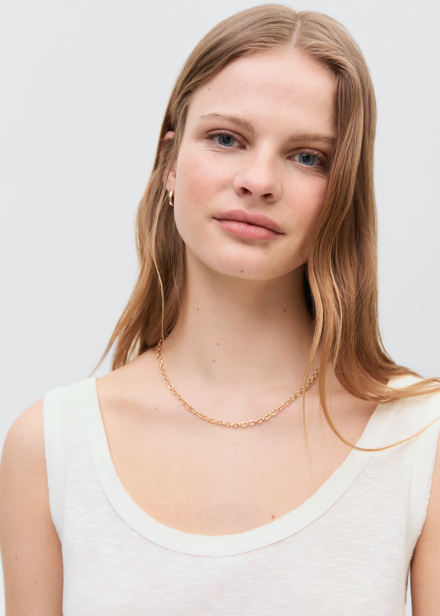 Cotton sleeveless t-shirt - Details of the article 1