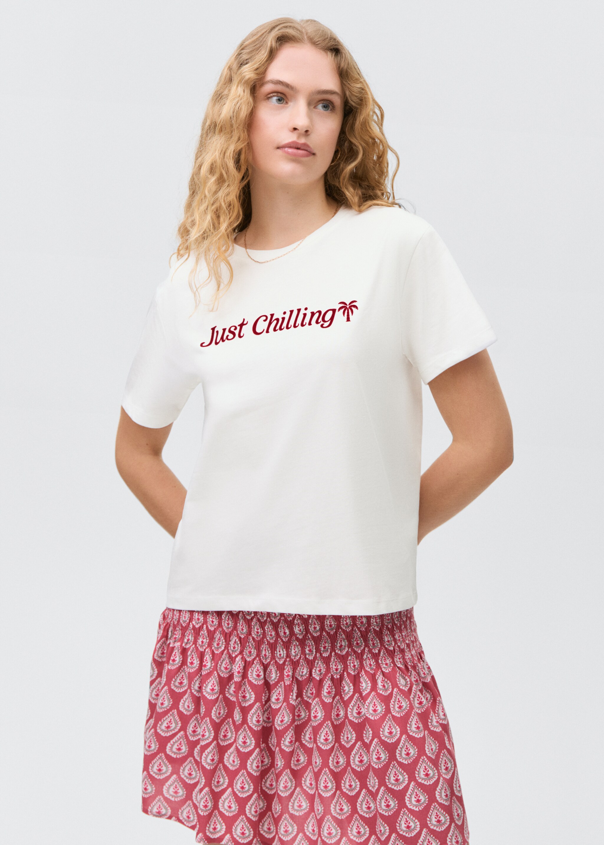 T-shirt message floqué - Plan moyen