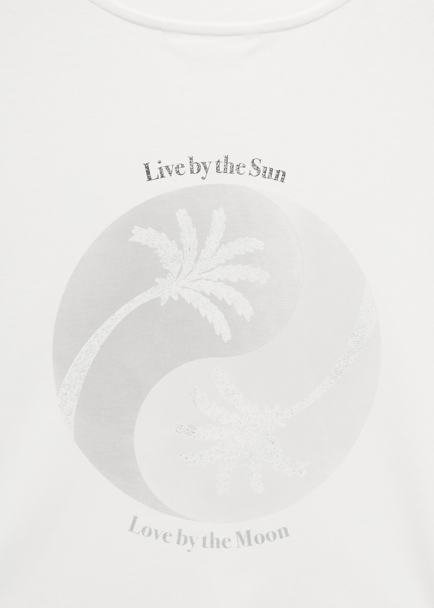 T-shirt with print drawing - Details of the article 0